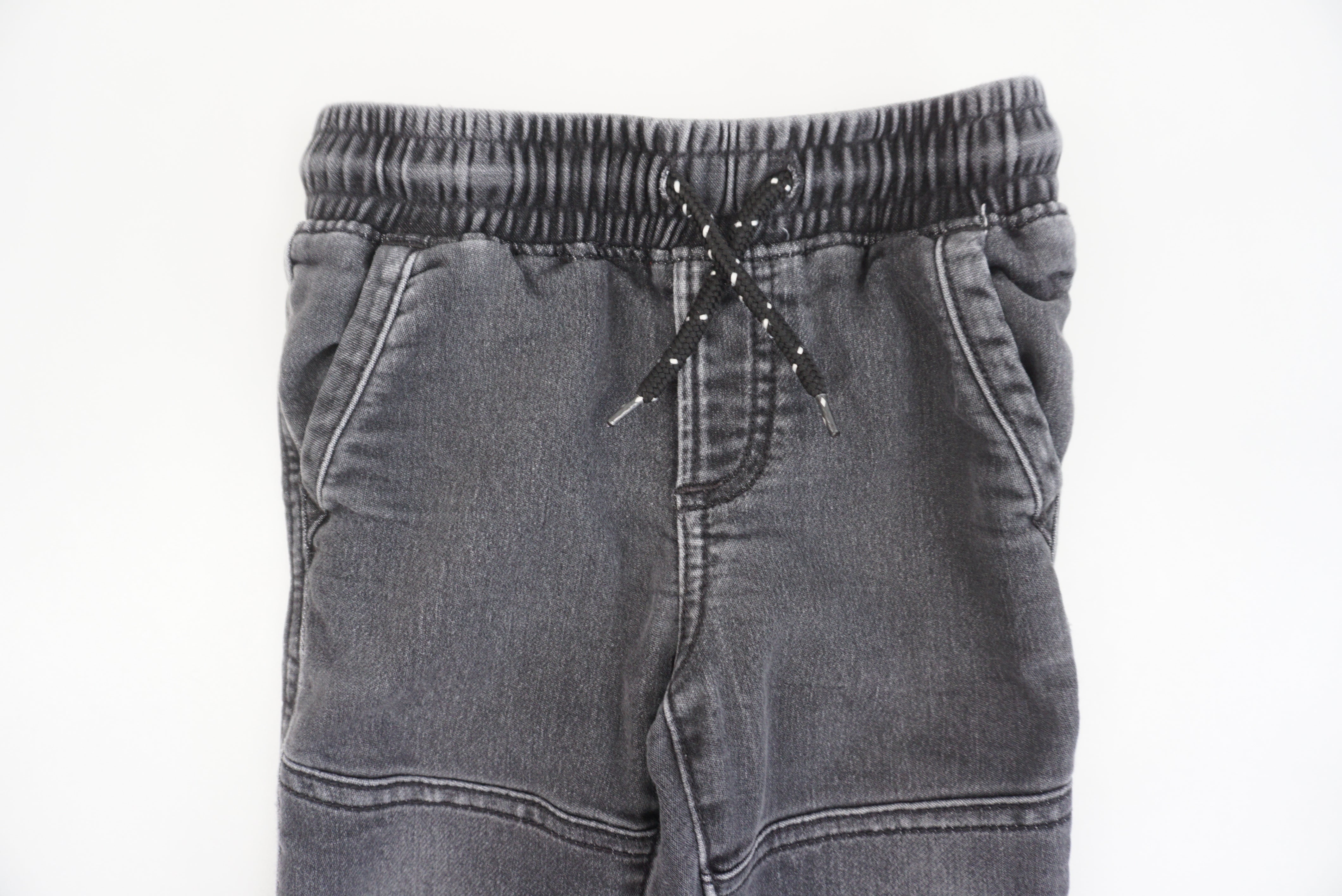 Jean Gris - 18/24 mois