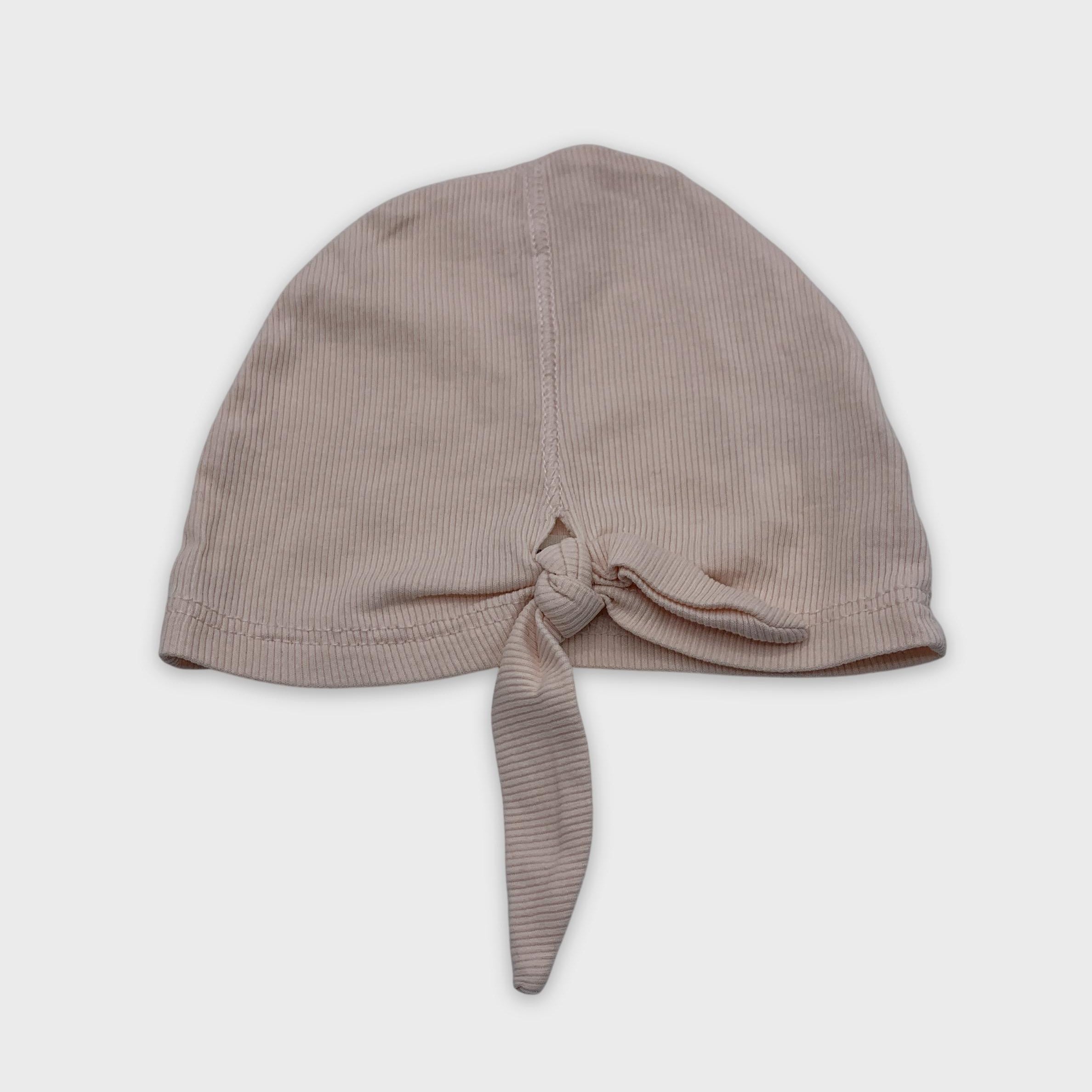 0-1 + in the family - Bonnet - 2