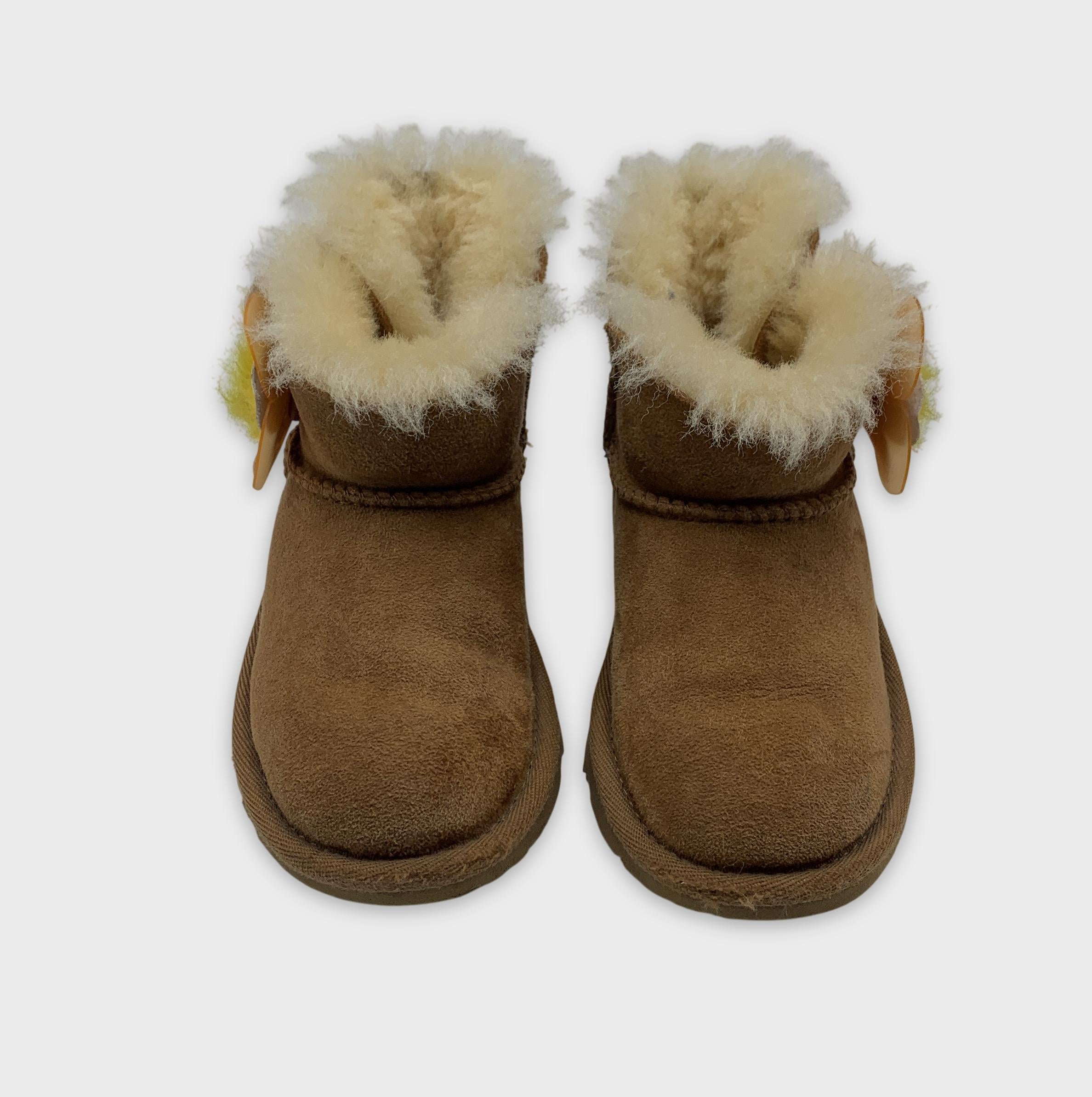 0-UGG - Bottes - Taille 25