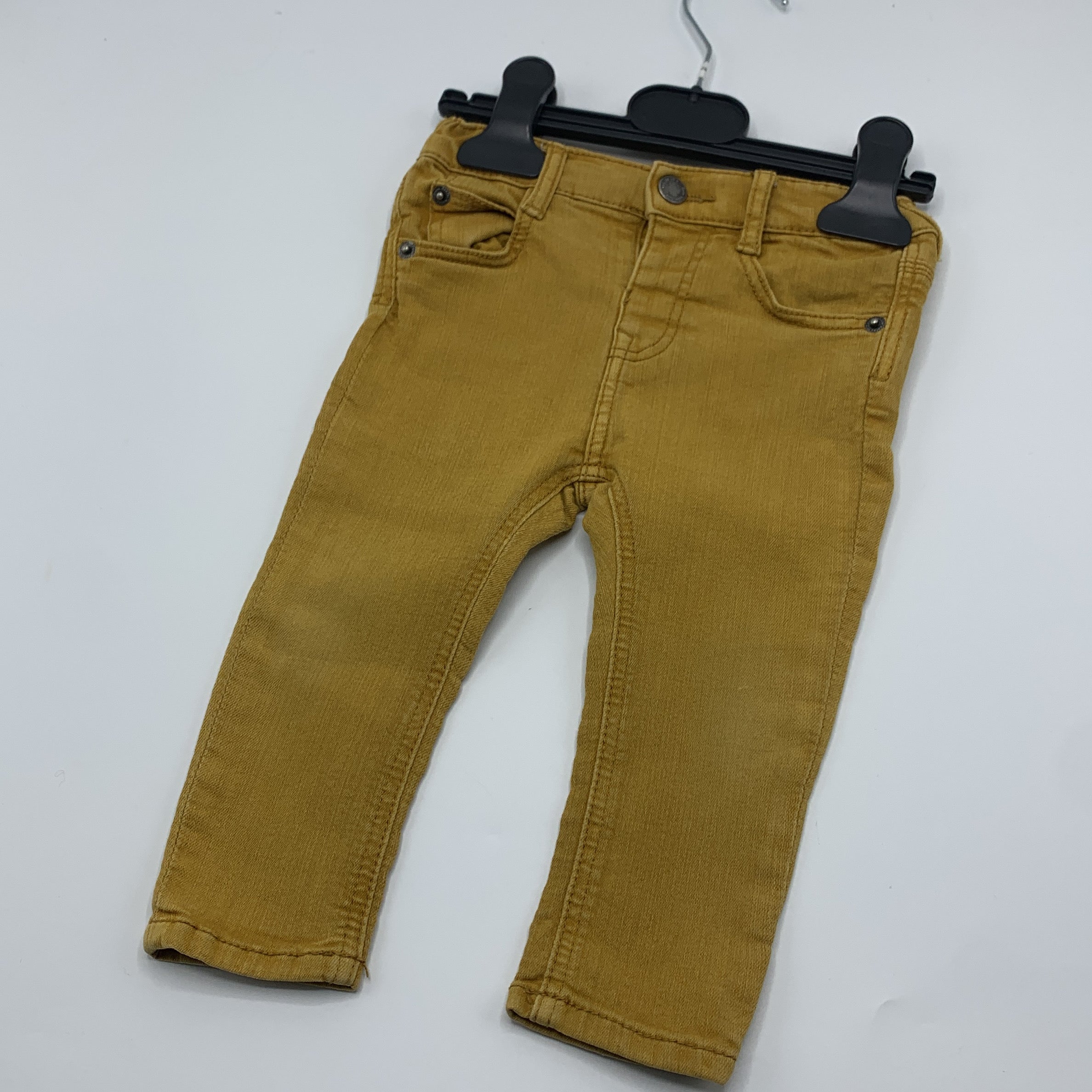 1-Zara Baby 👖 Pantalon enfant couleur moutarde