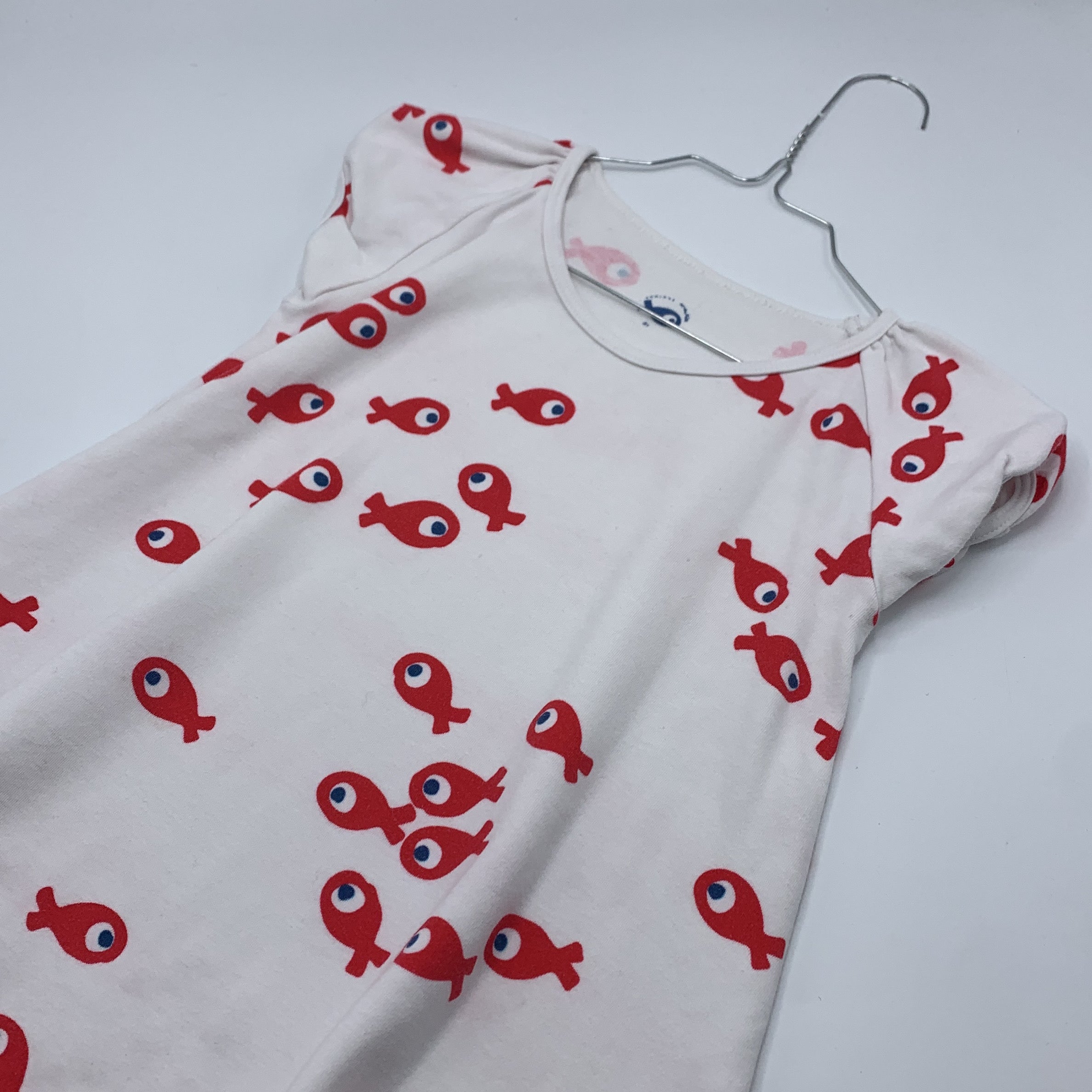 1-T-shirt Petit Bateau 🐠 Motif Poisson Rouge, 6 ans