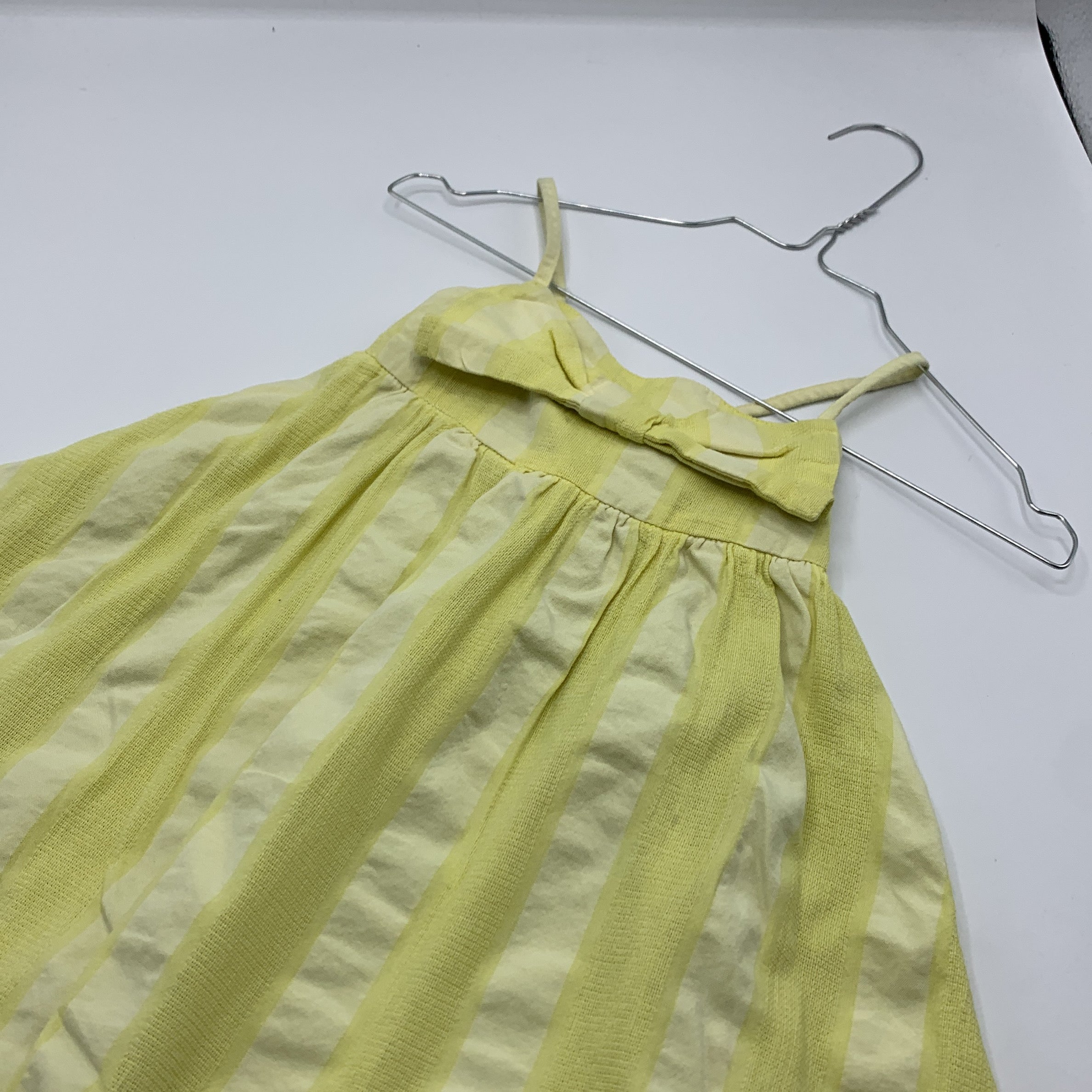 1-FILOU & FRIENDS Robe rayée jaune et blanche 💛