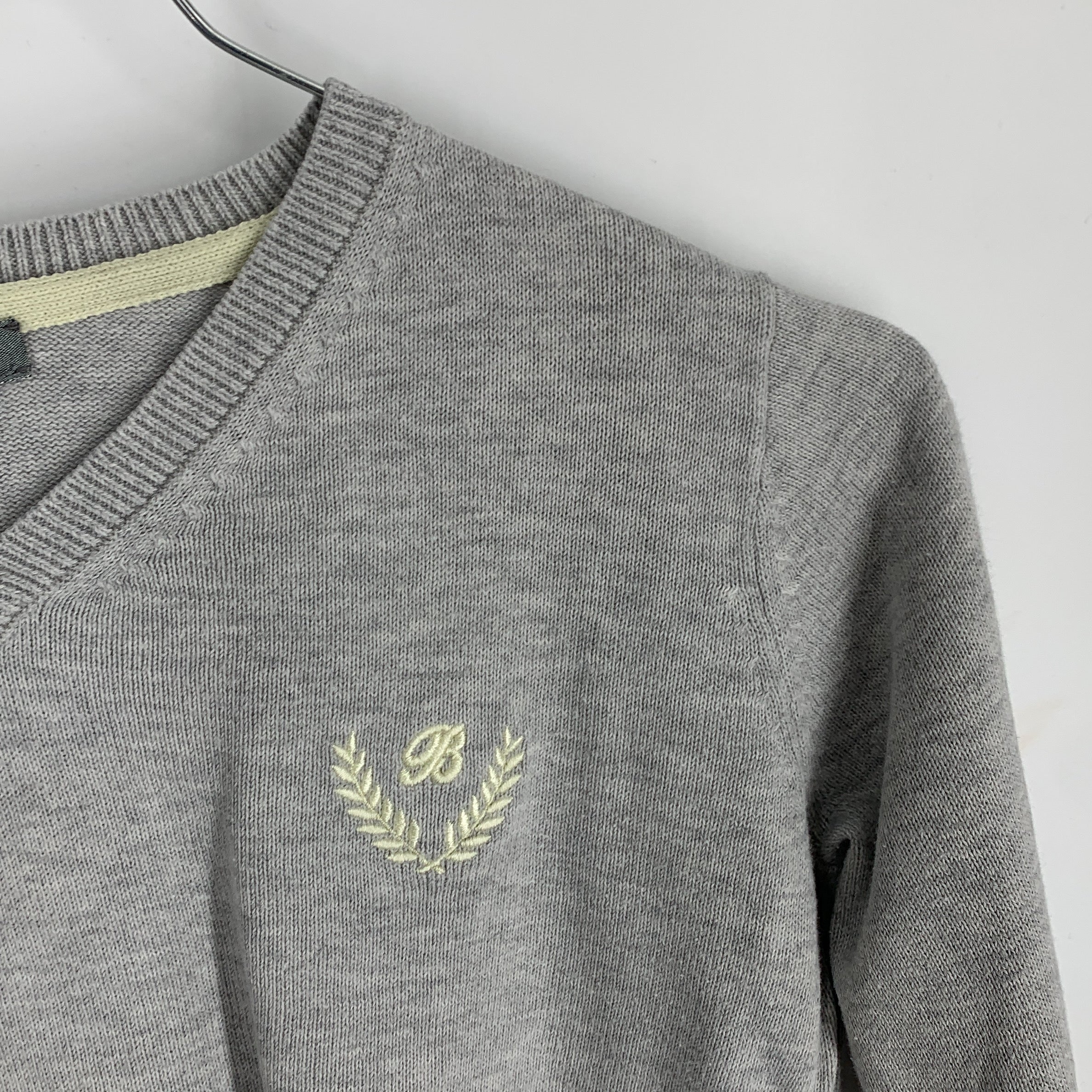 1-Pierre Cardin - Pull col V - 56