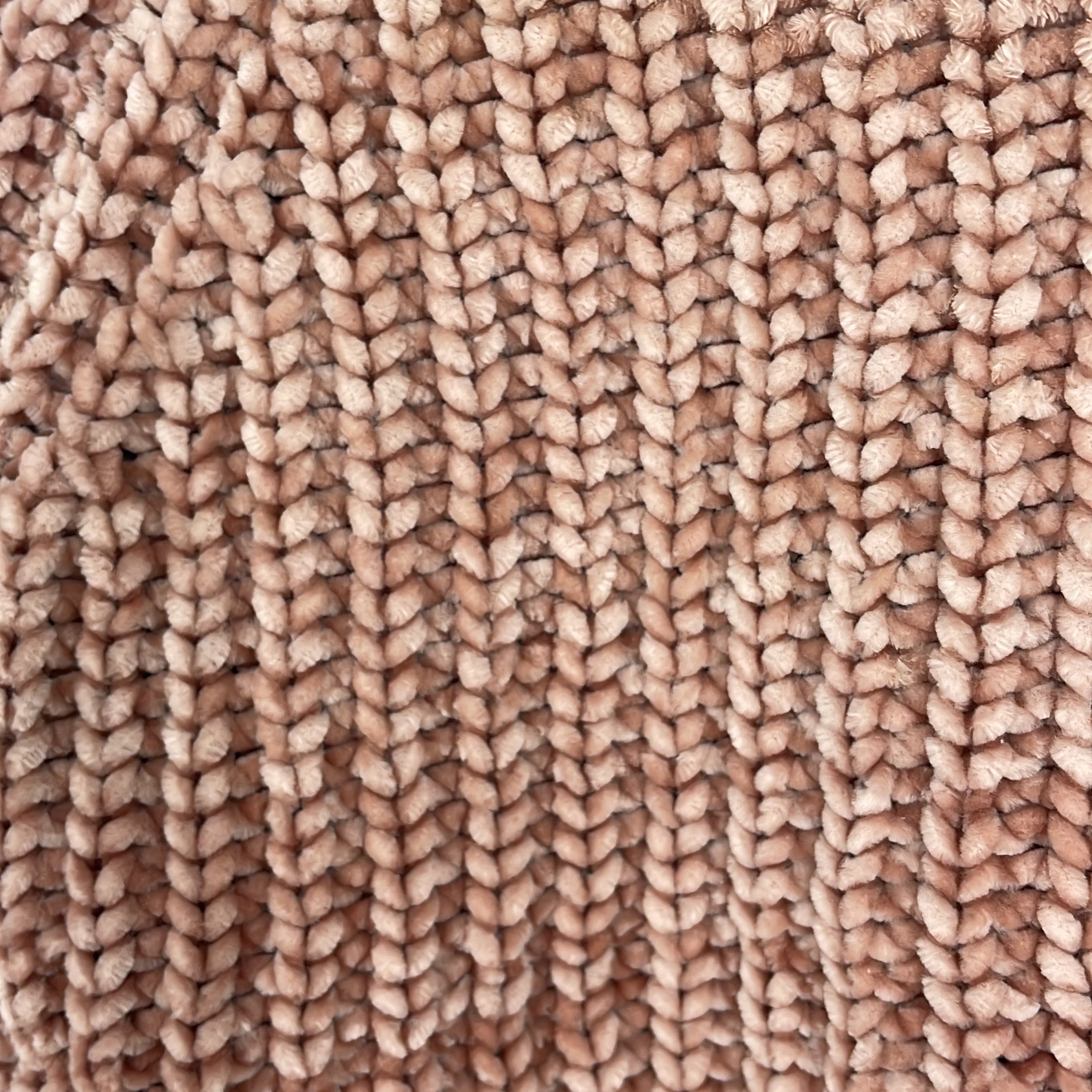 1-CUDDLES AND SMILES - Pull - 68