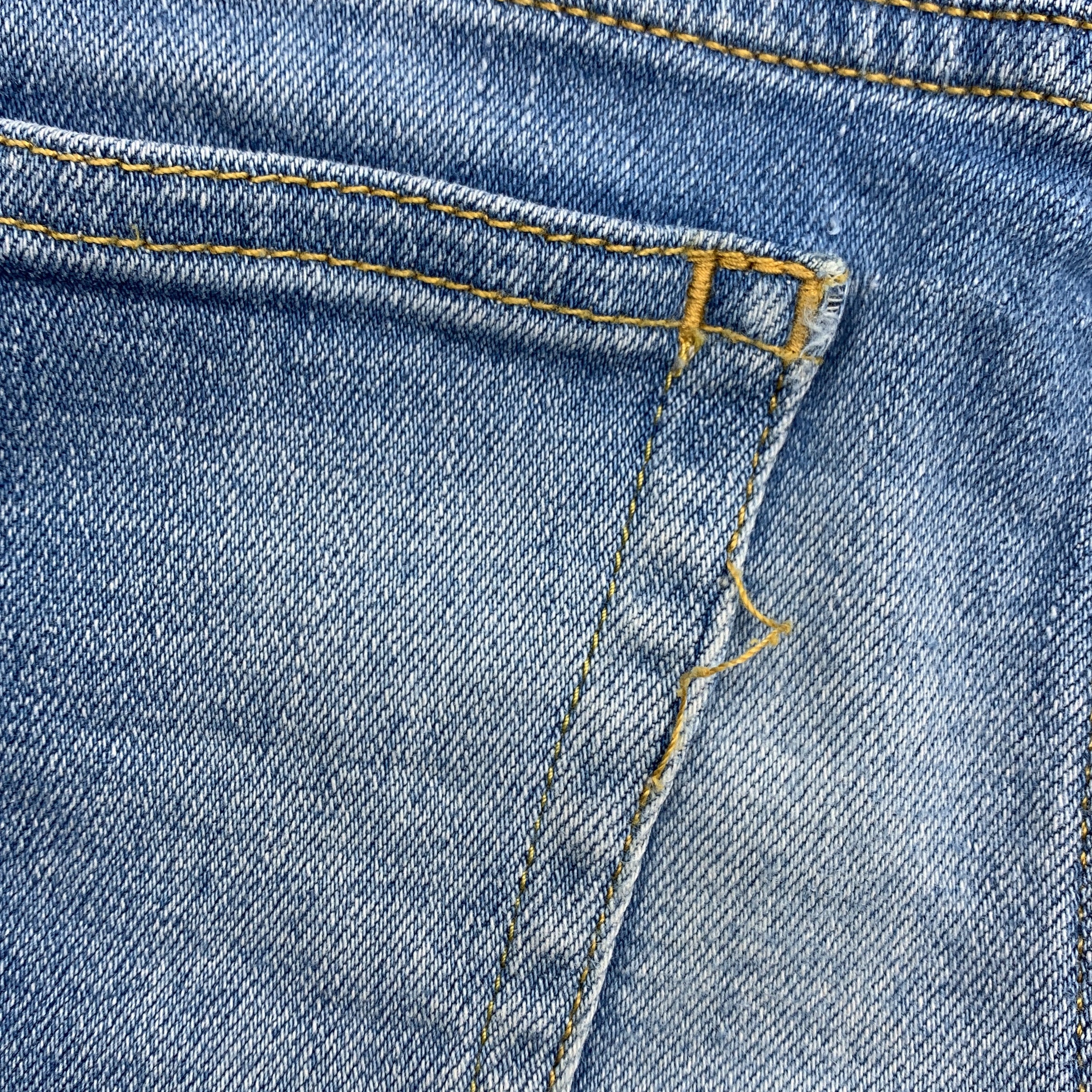 2-Finger In The Nose 👖 Short en jean