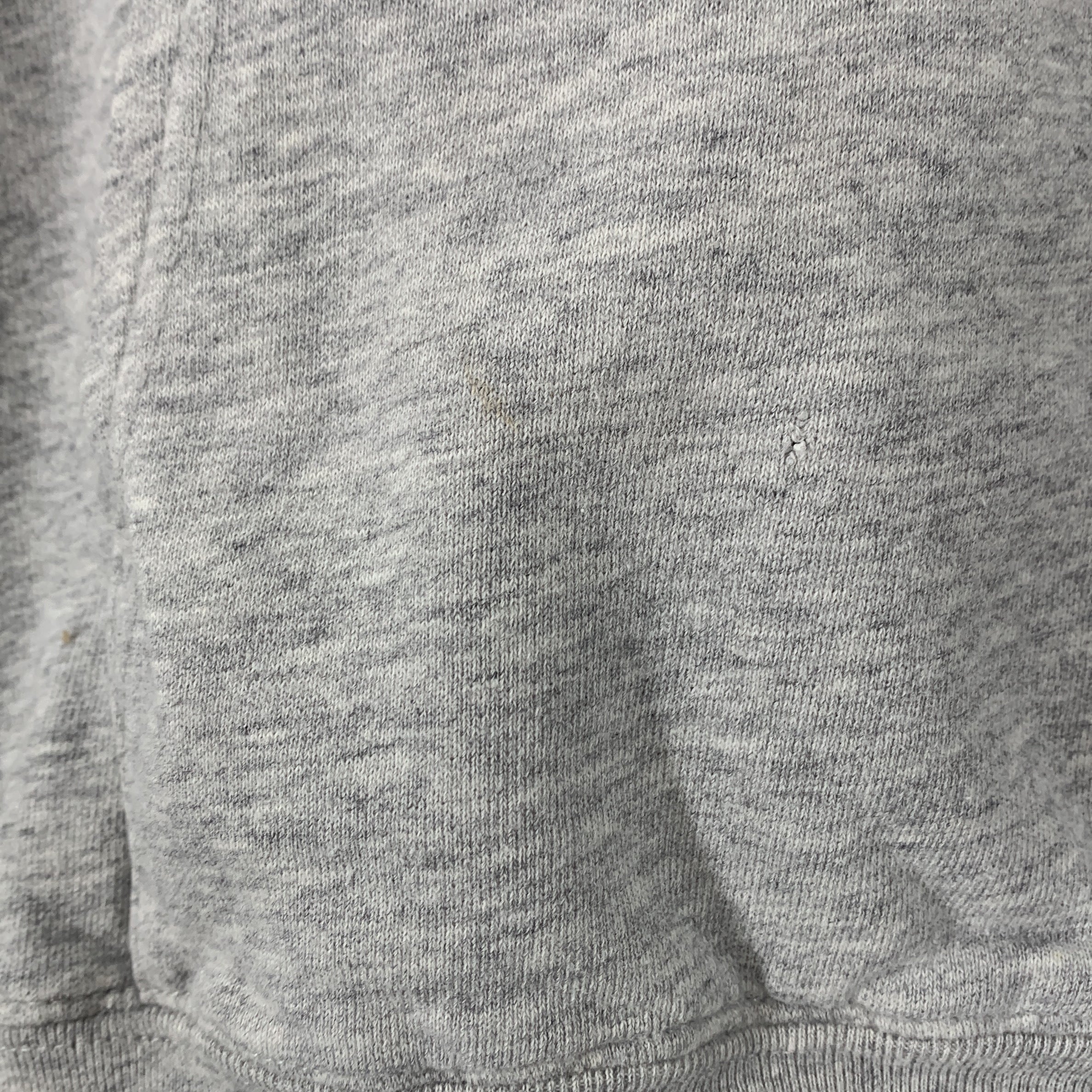 2-AO76 - Sweat - 8 ans