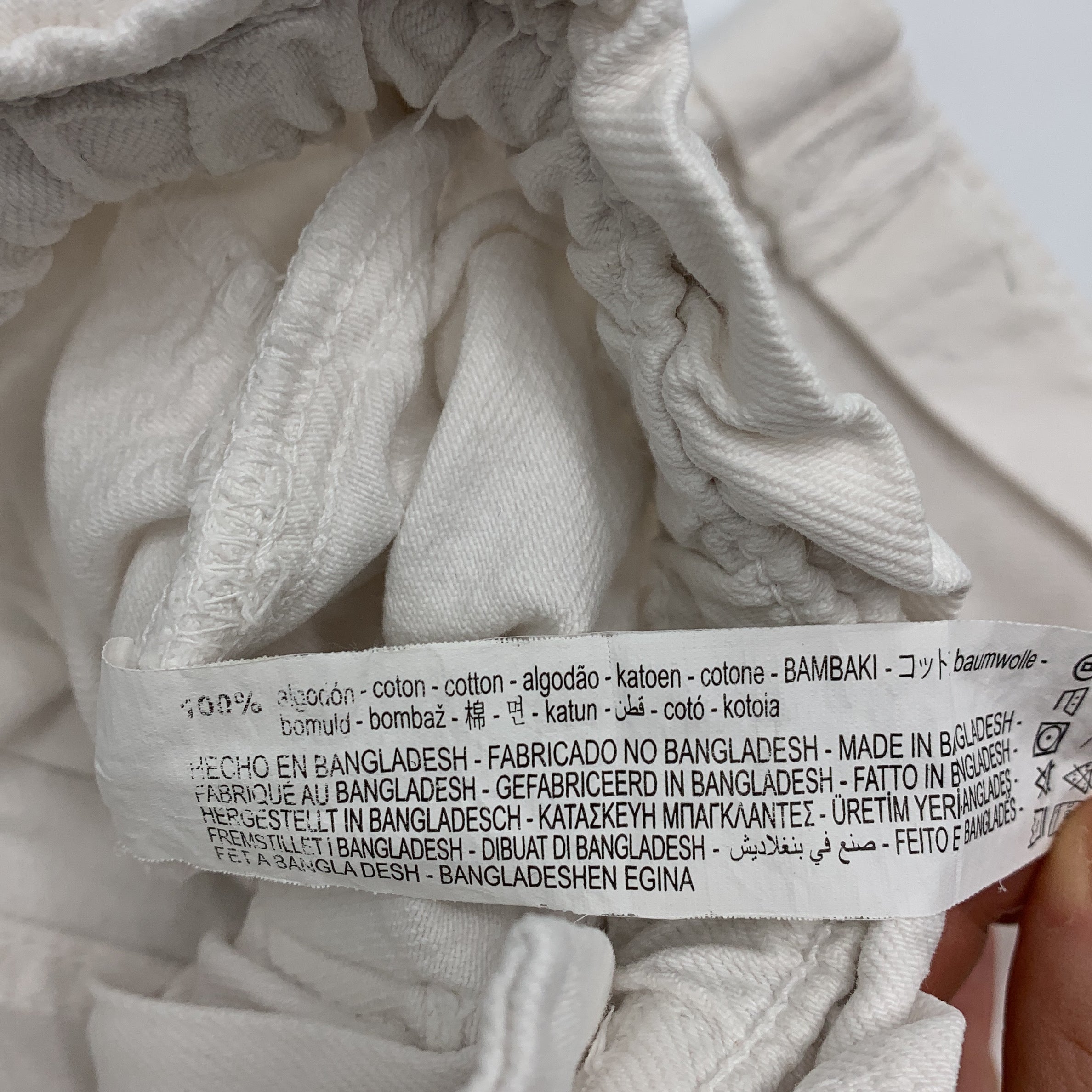 4-Short ZARA, taille 9 ans, couleur blanc 🩳