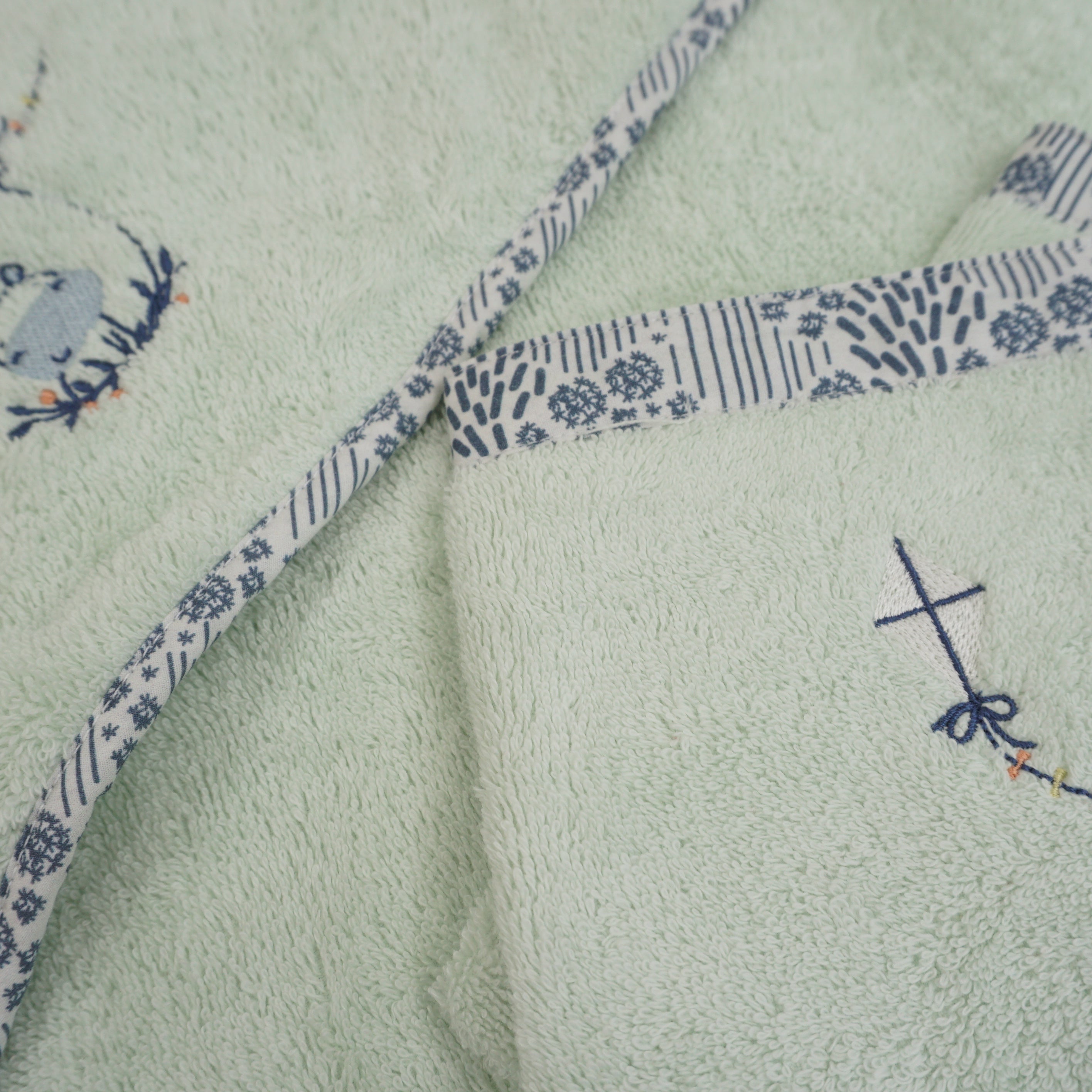 Sortie de bain et gants de toilettes Vert