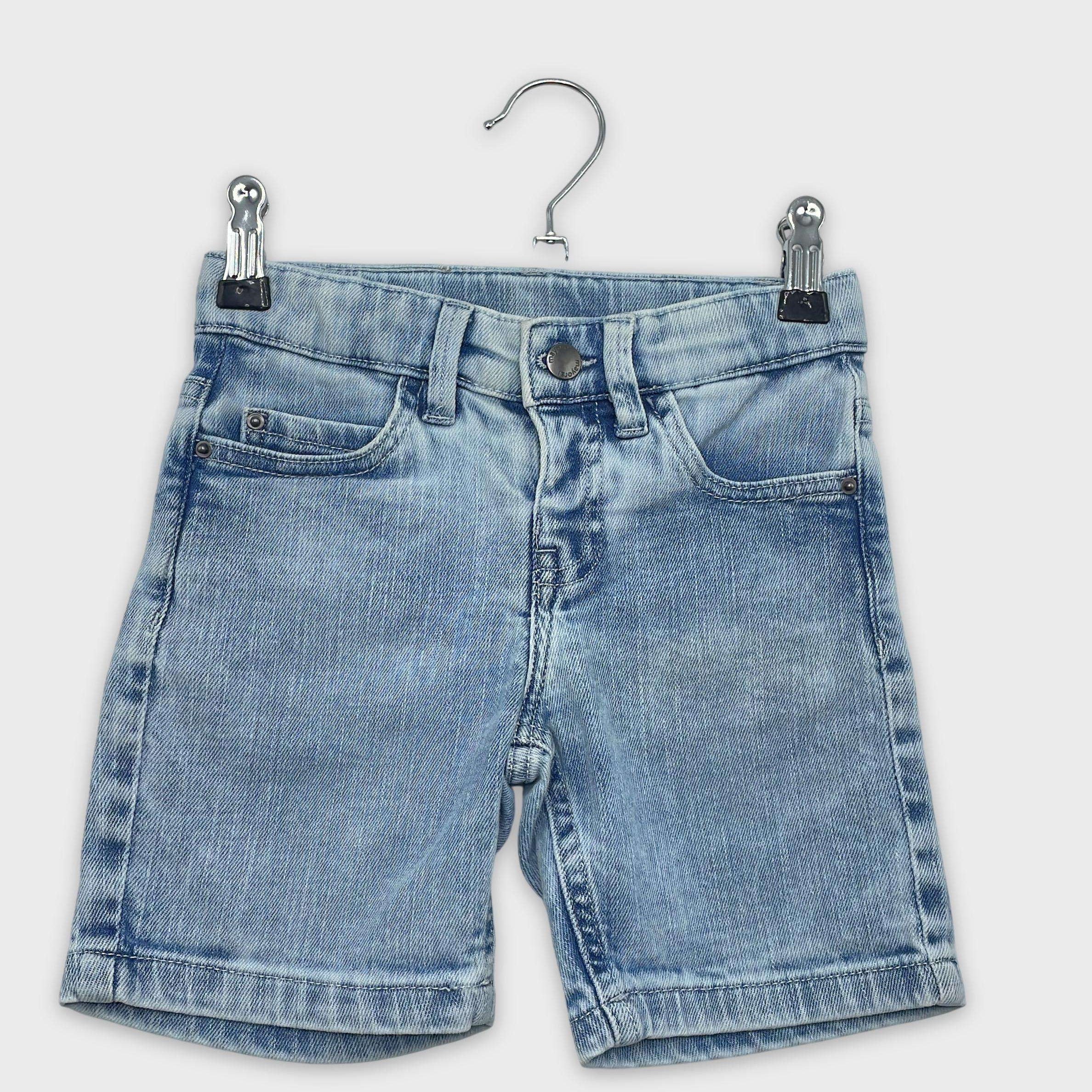 0-Short Mayoral 4 ans