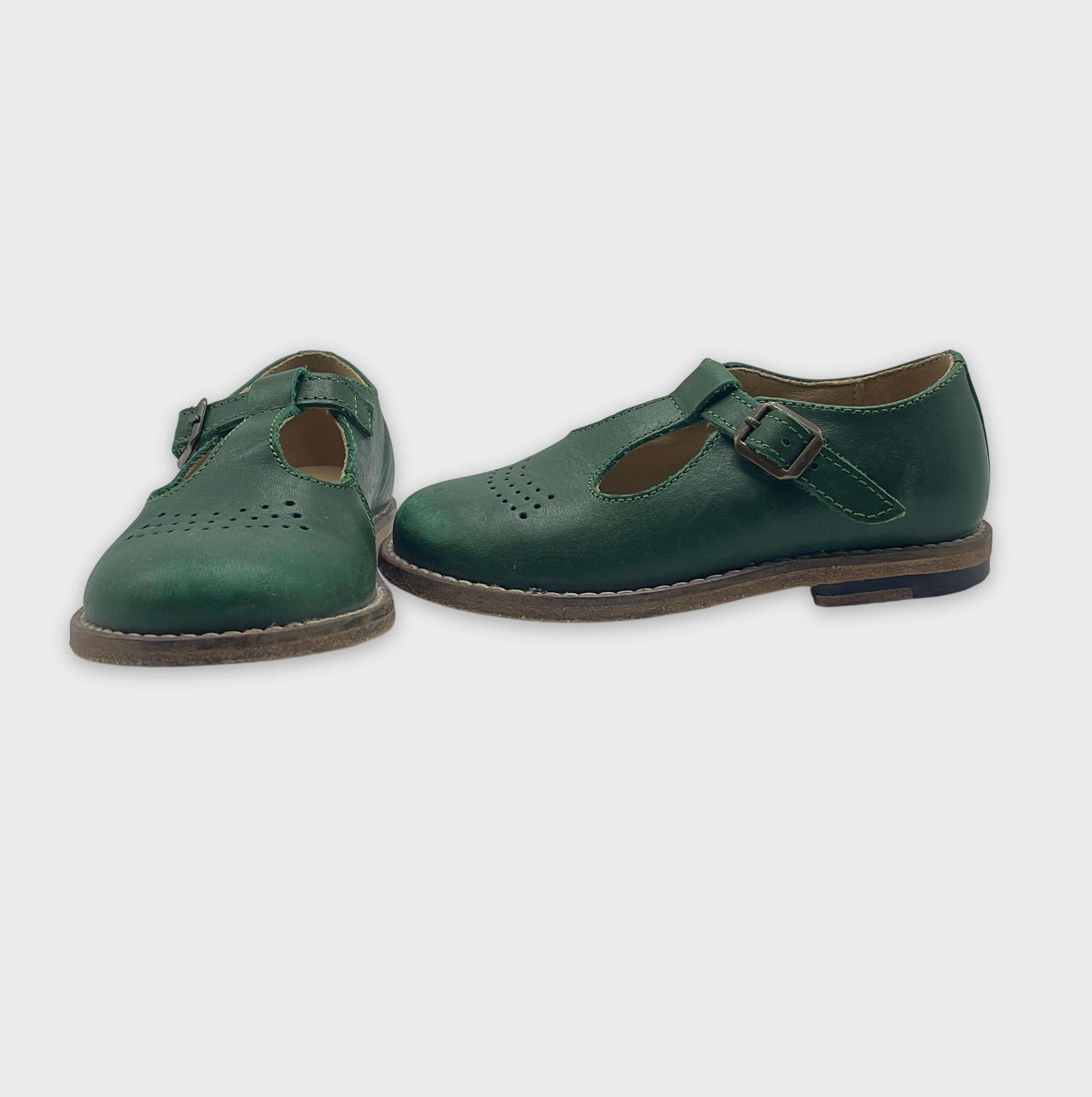 0-Chaussures Young soles Taille 25