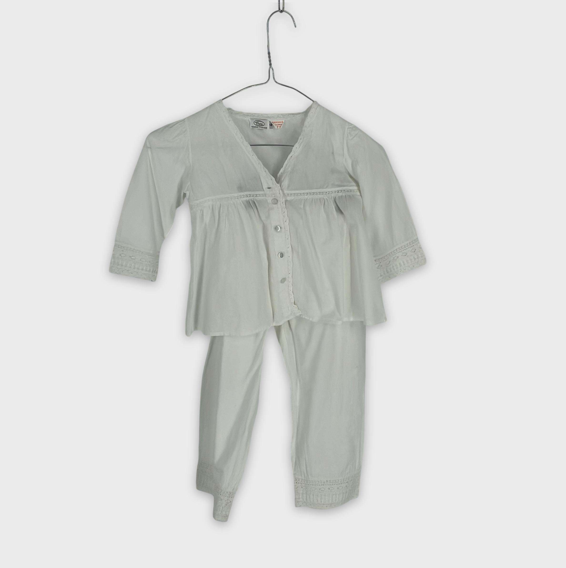 0-Pyjama long Marque Inconnue 4 ans