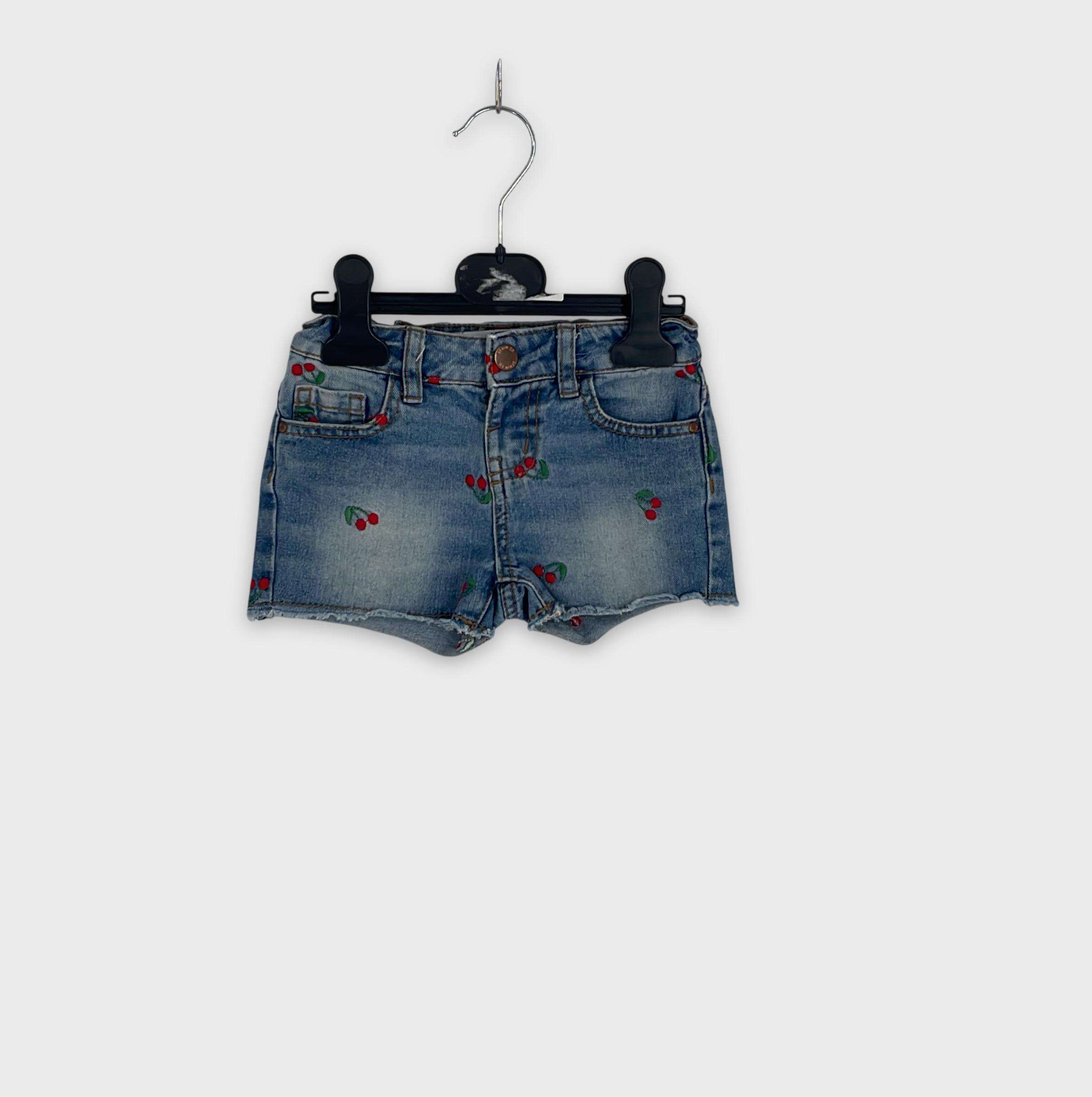 0-Short Primark 3-4 Ans