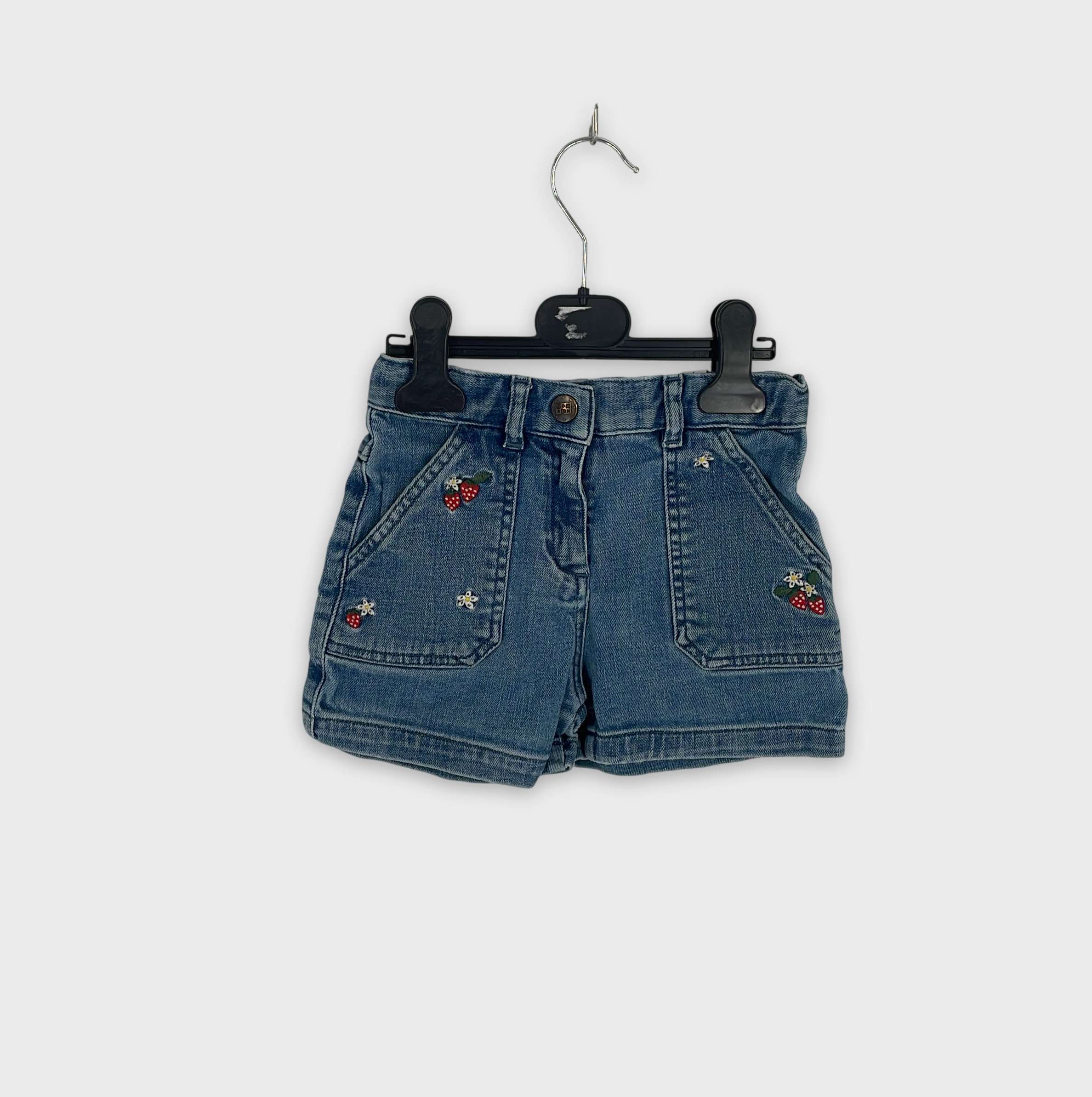 0-Short Bonton 8 ans