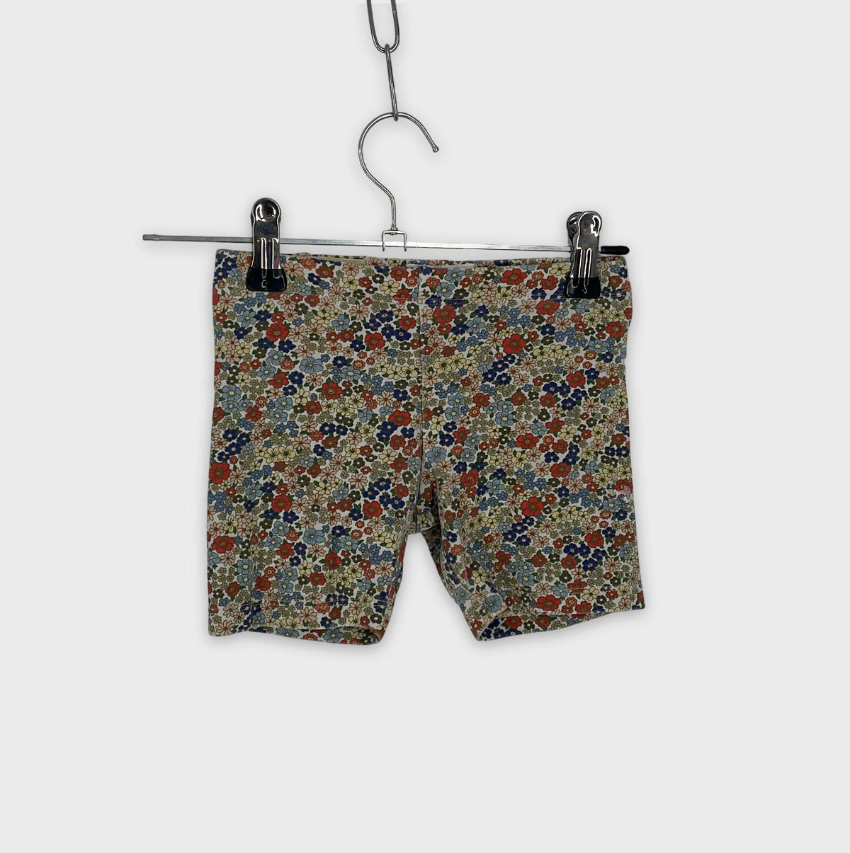 0-Short Arket 3-4 Ans