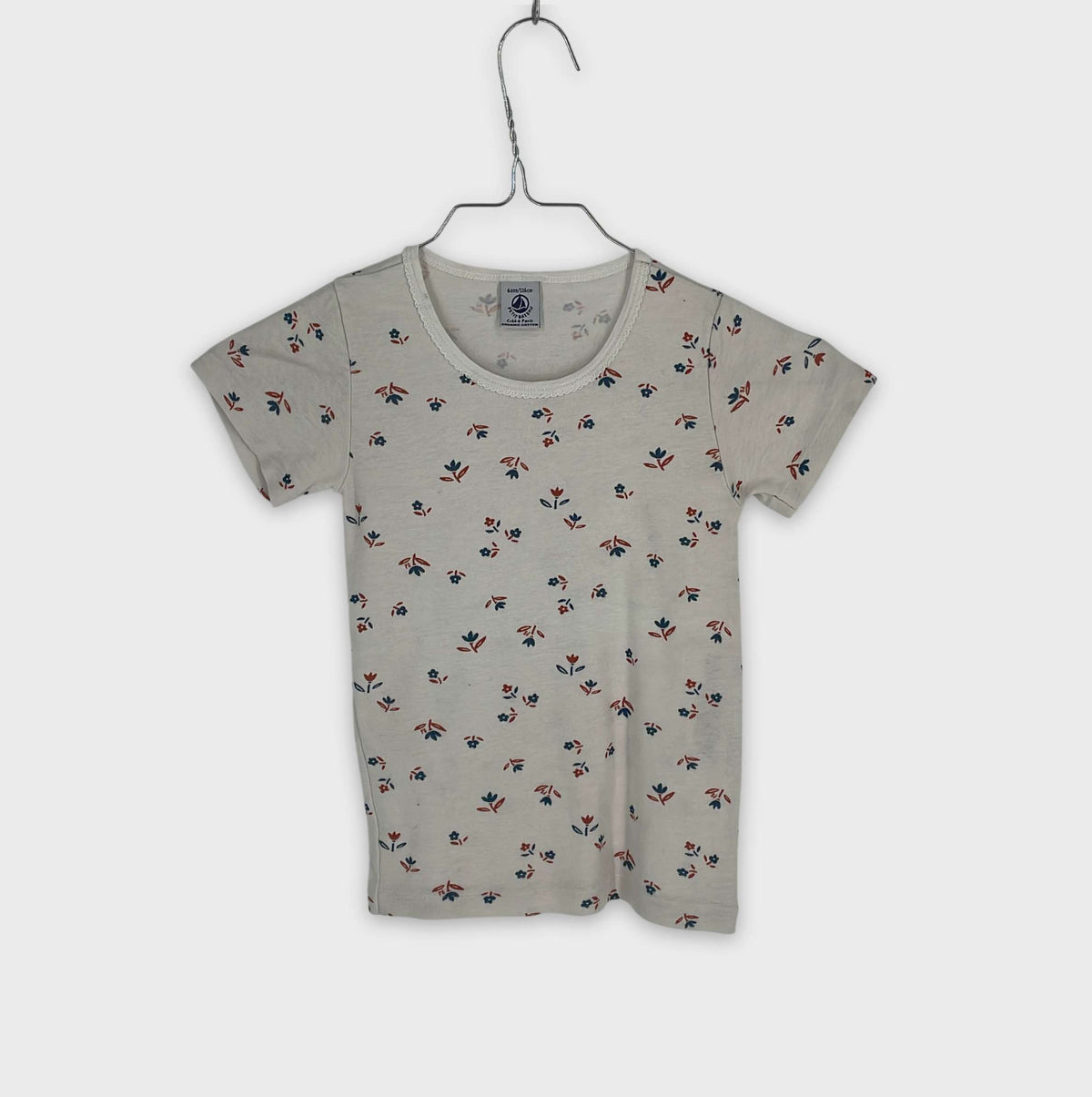 0-T-shirt manches courtes Petit Bateau 6 ans