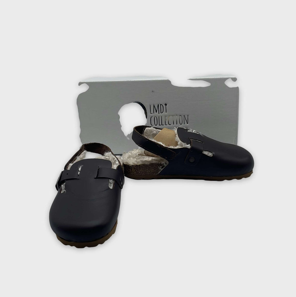 0-Chaussures Marque Inconnue Taille 32