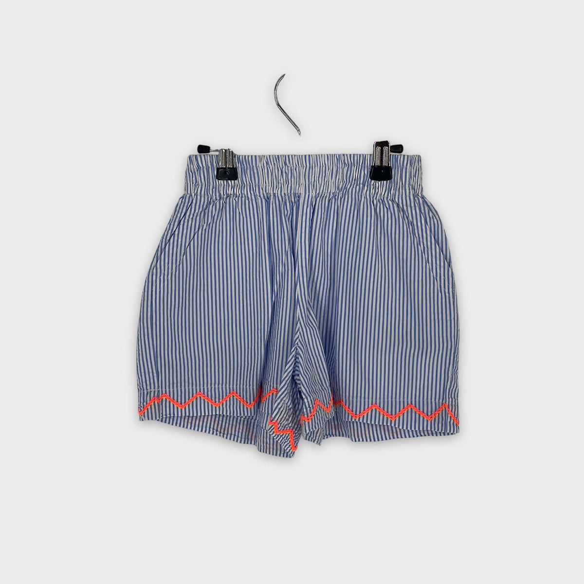 0-Short Marque Inconnue 4 ans