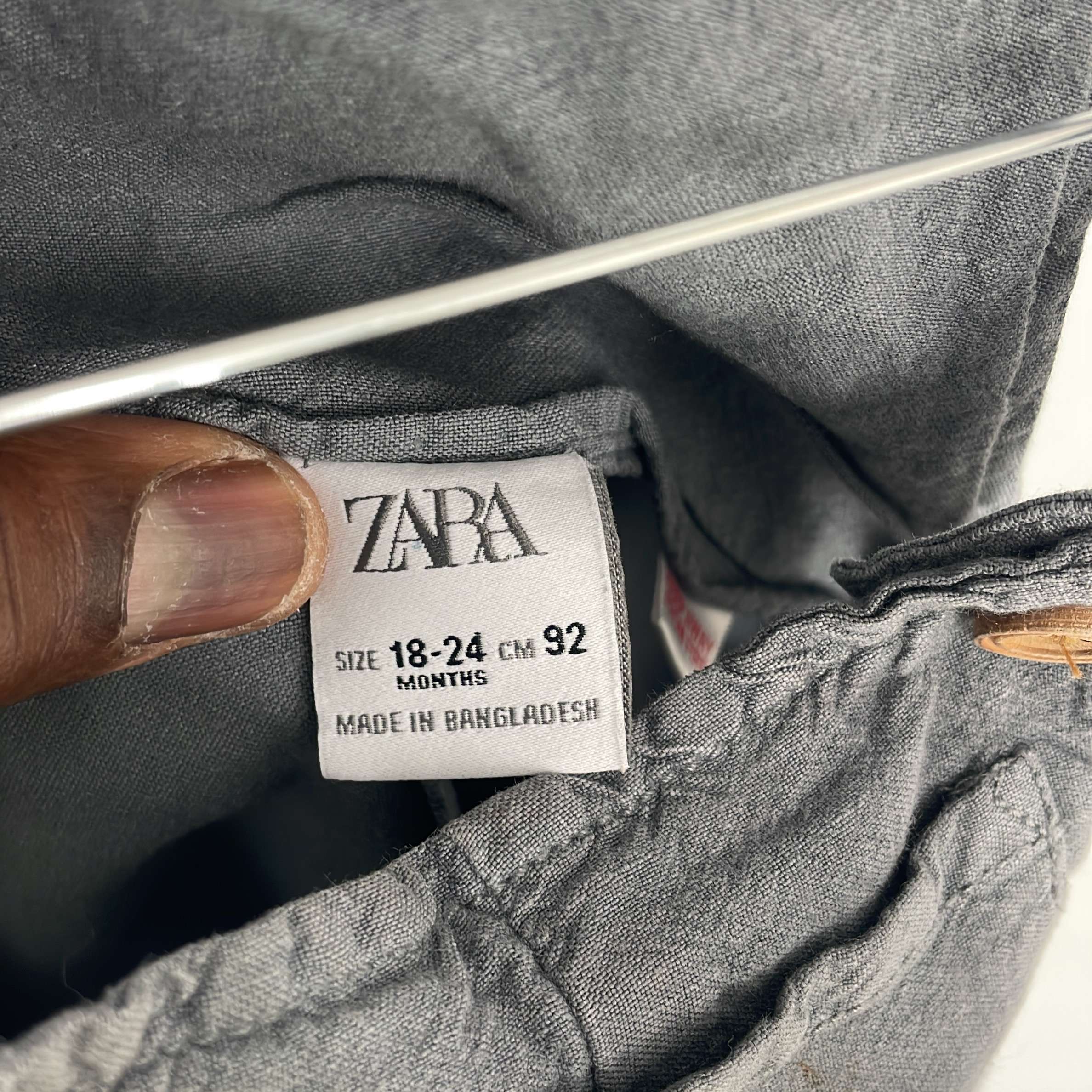 1-Salopette (longue) Zara Baby 18-24 Mois