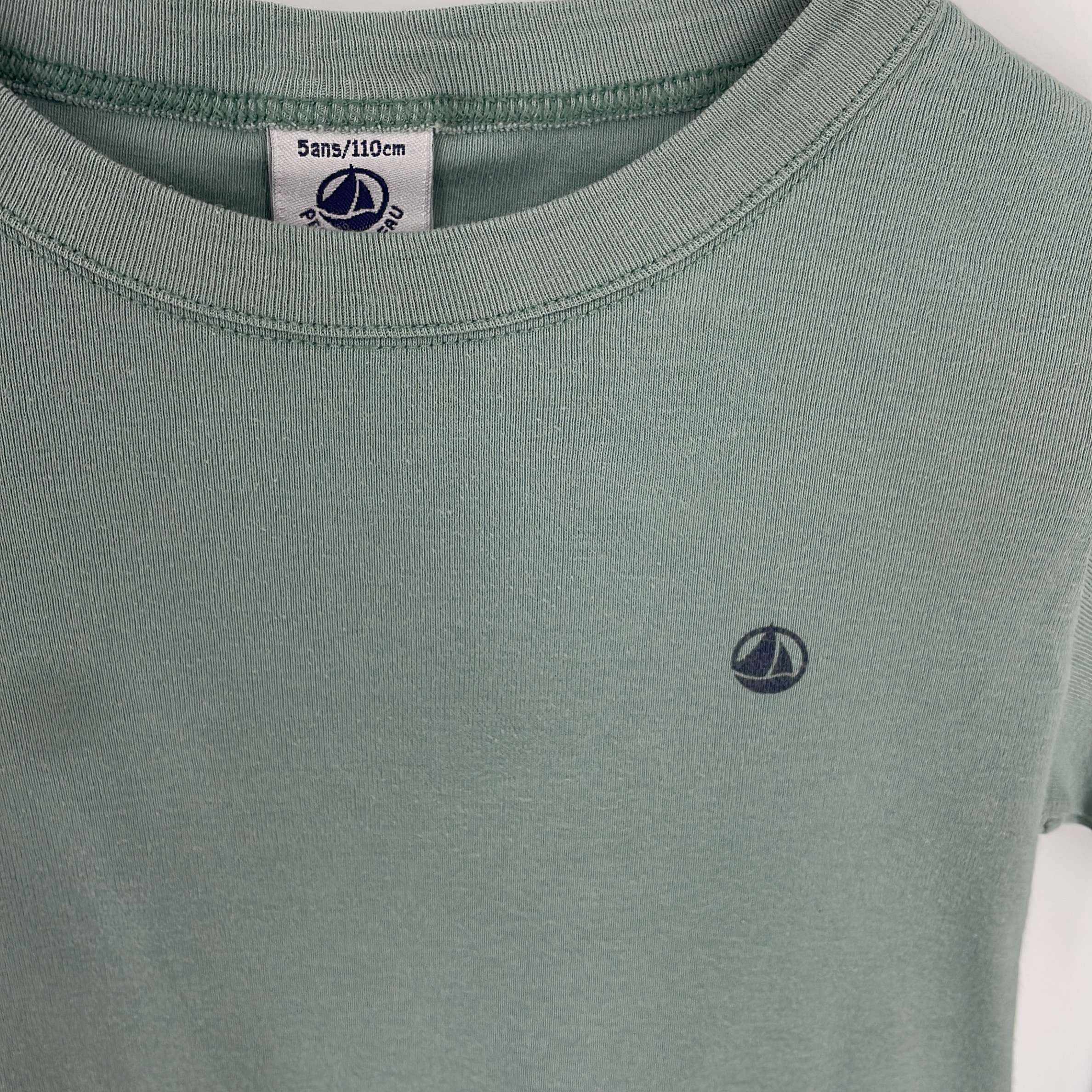 1-T-shirt manches longues Petit Bateau 5 ans