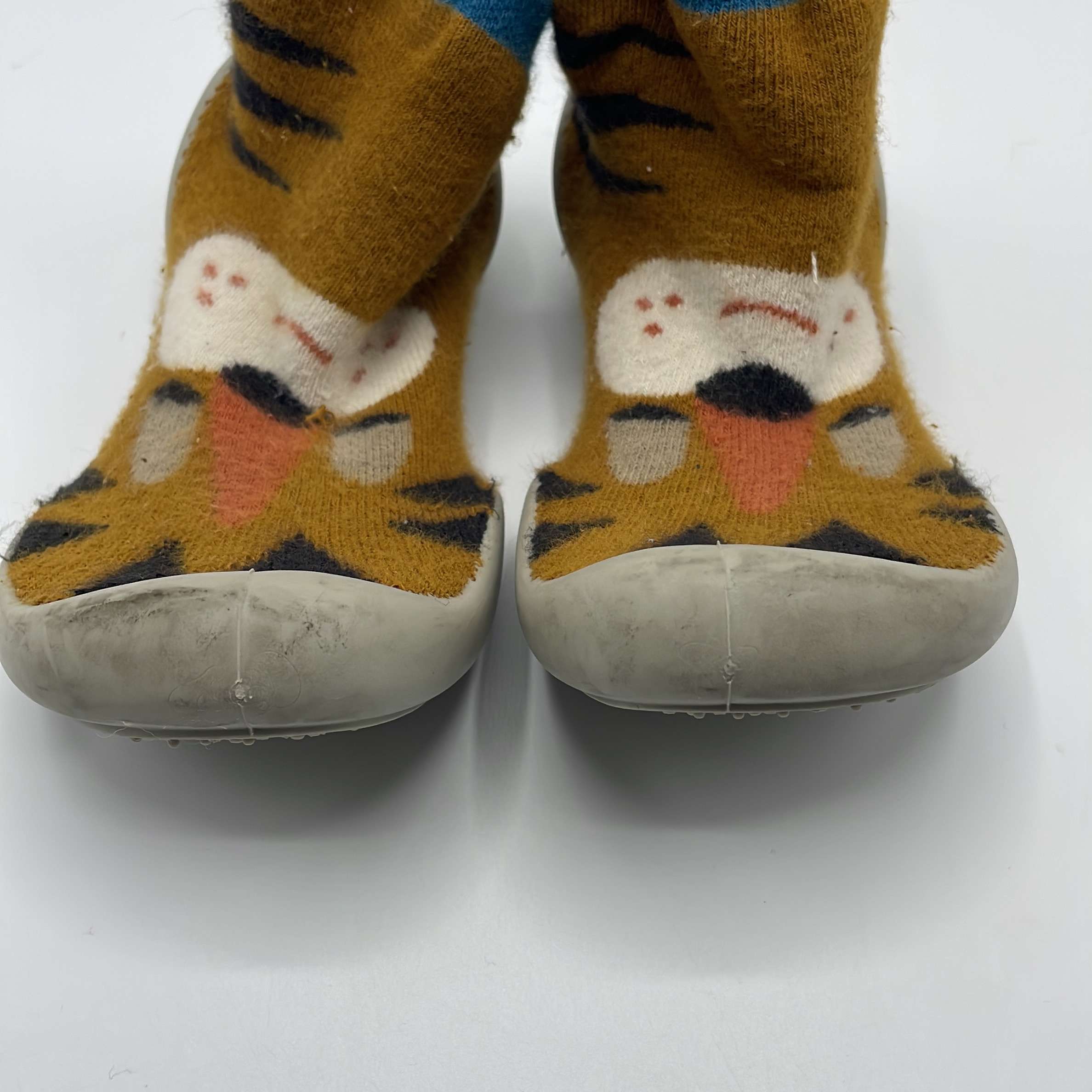 2-Chaussures Collégien Taille 19