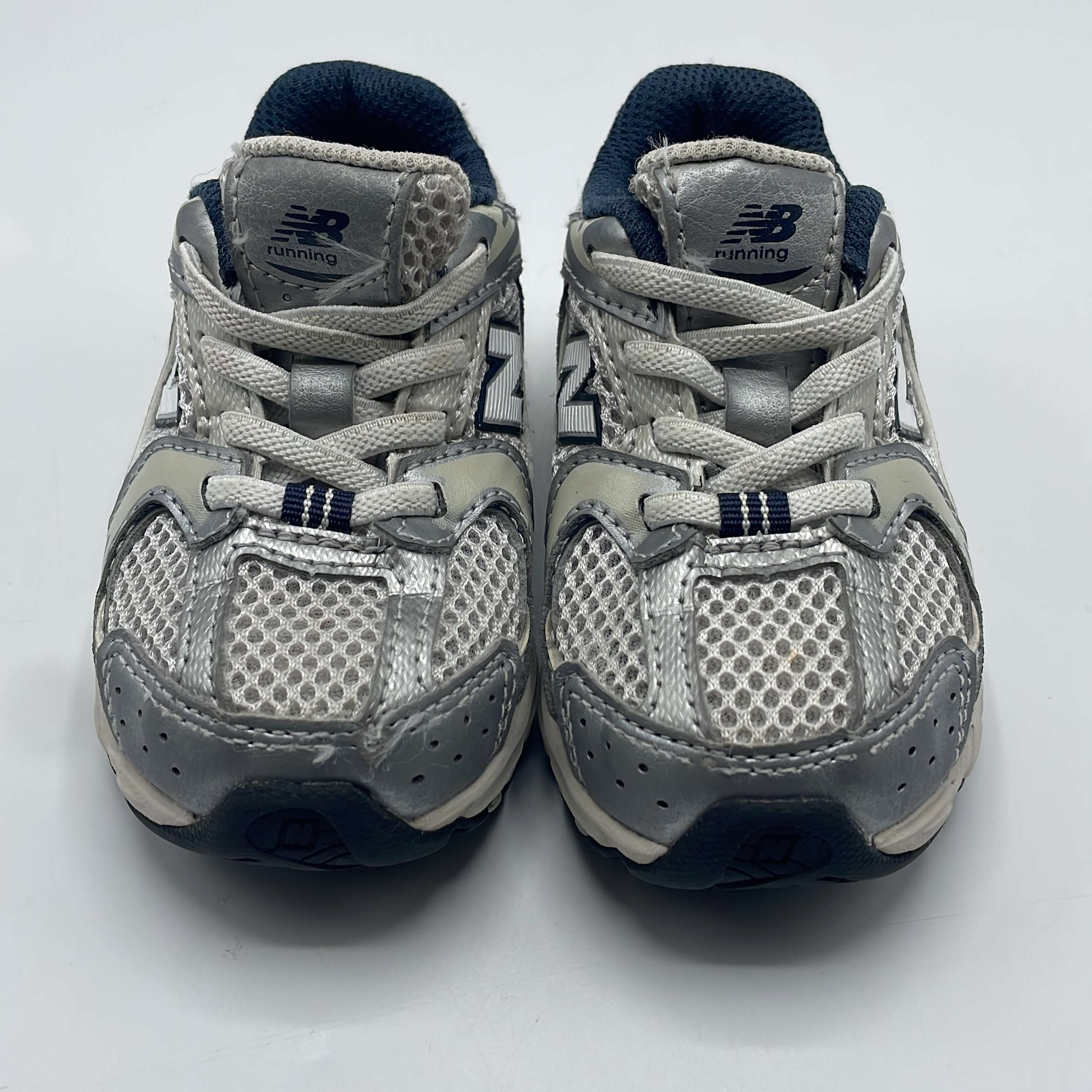 2-Chaussures New Balance Taille 23