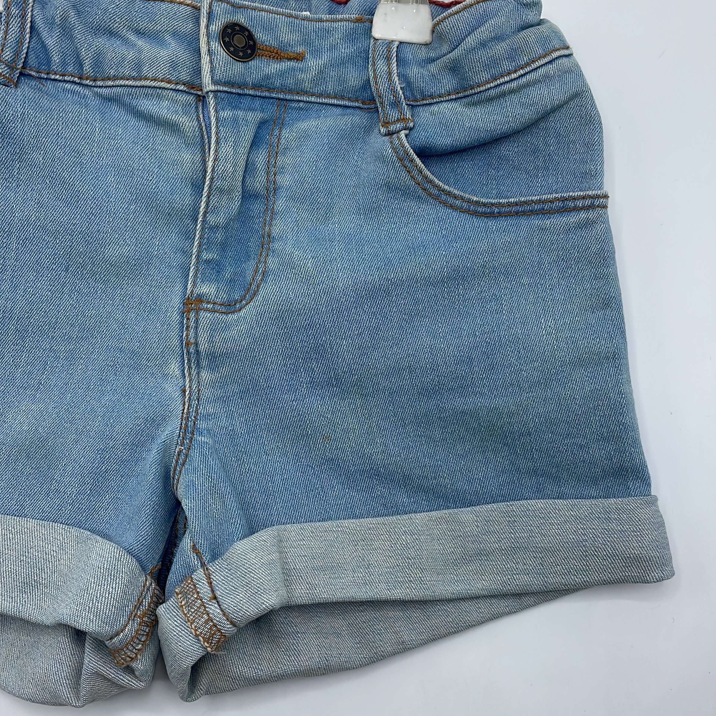 2-Short Monoprix 6 ans