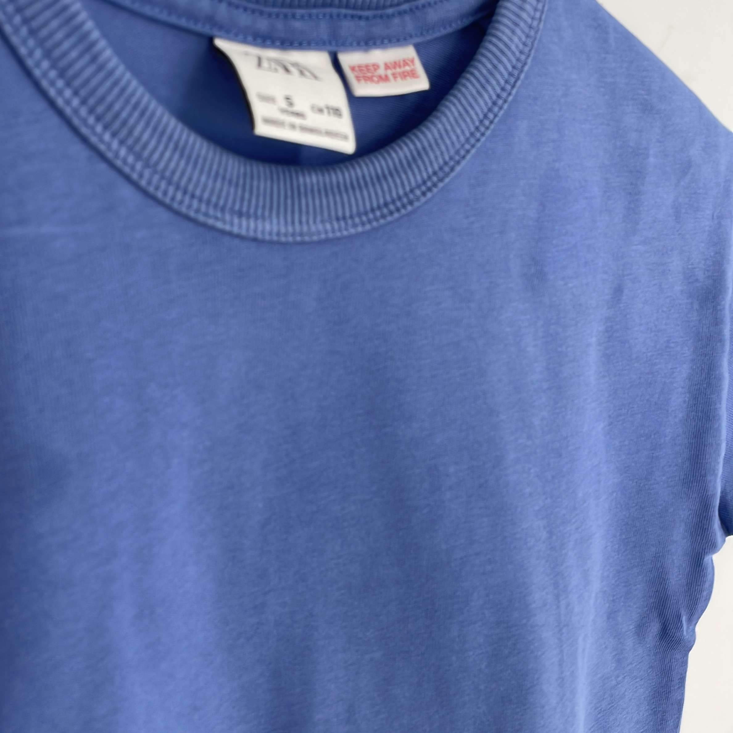 1-T-shirt manches courtes Zara Kids 5 ans