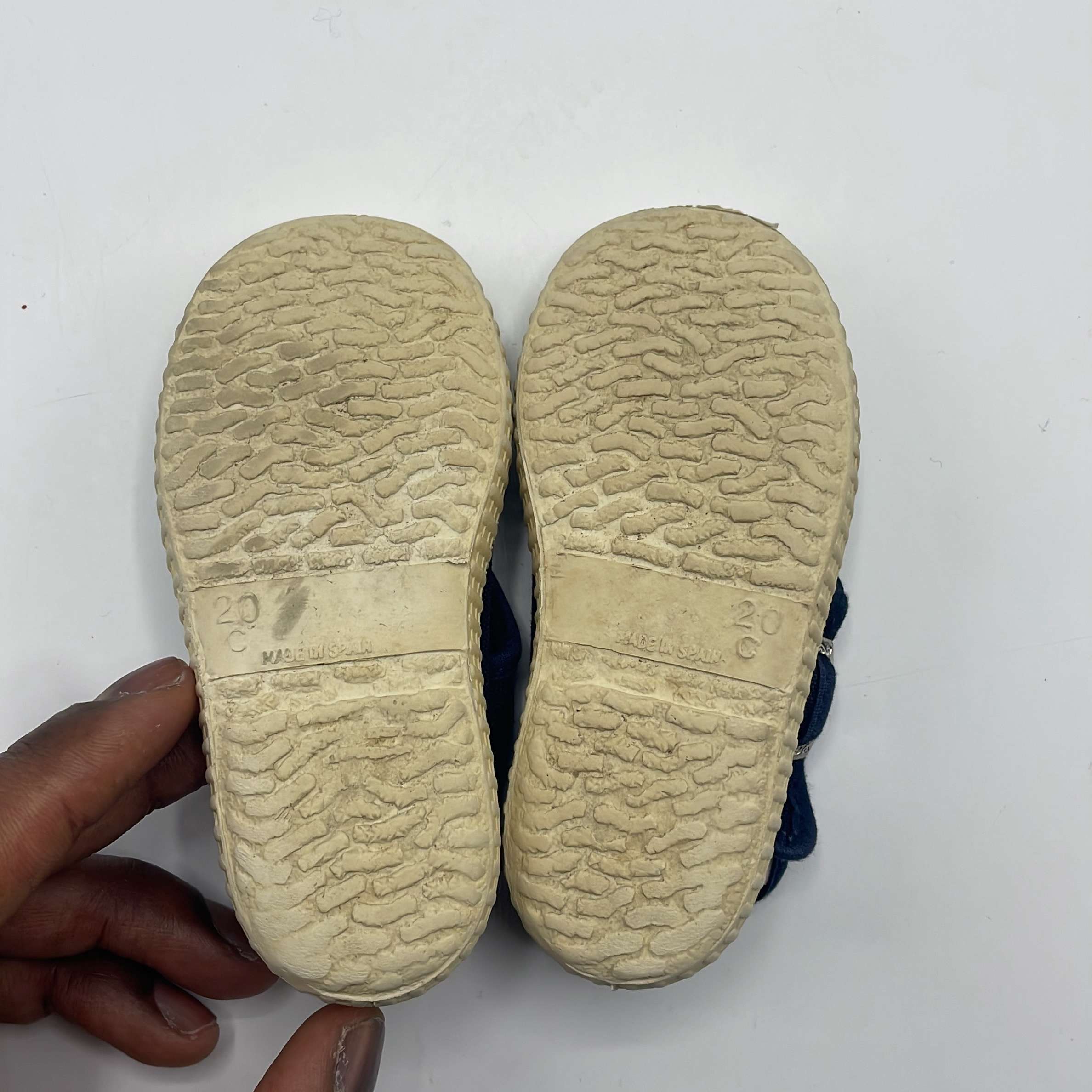 2-Chaussures Cienta Taille 20