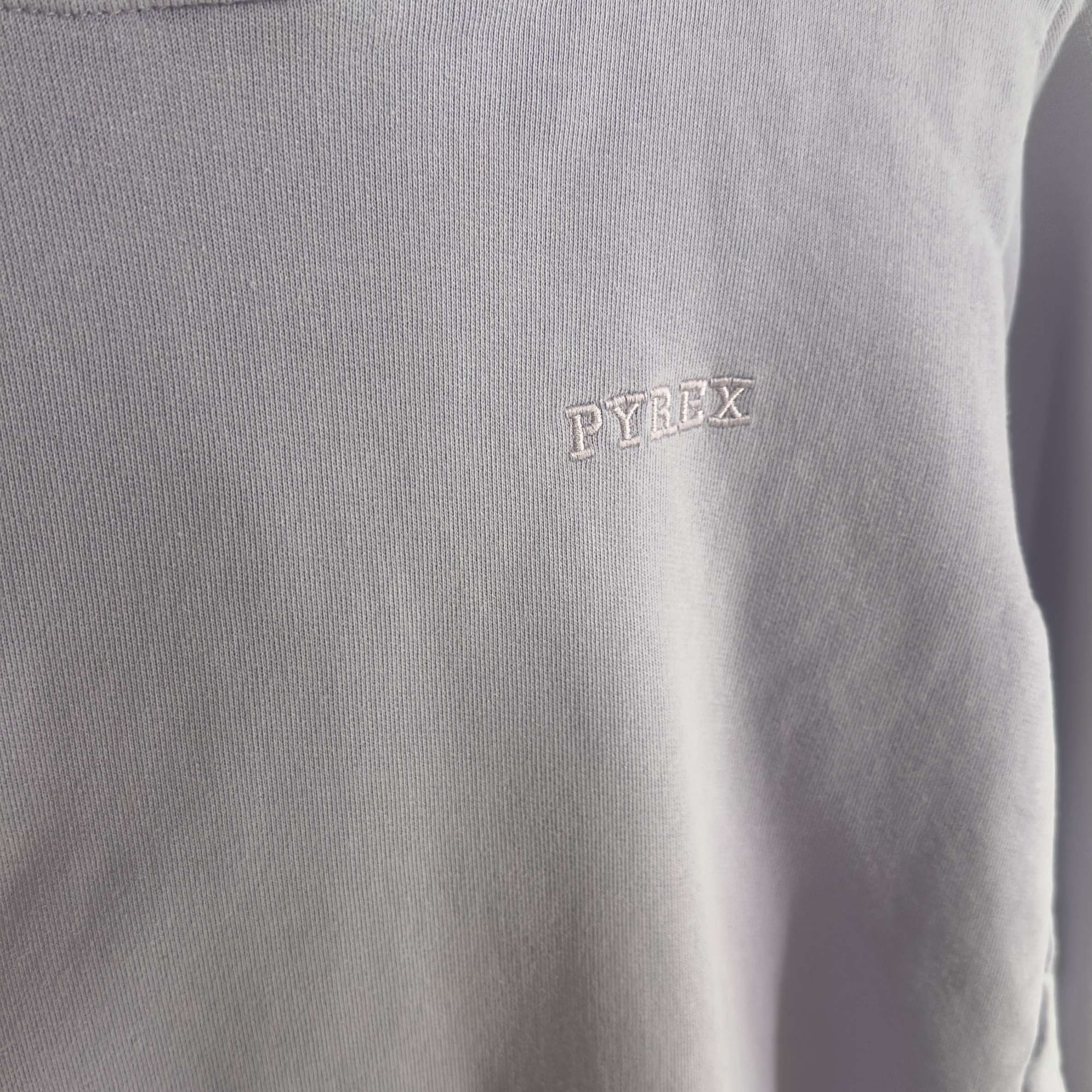 1-Sweat Marque Inconnue 12 ans