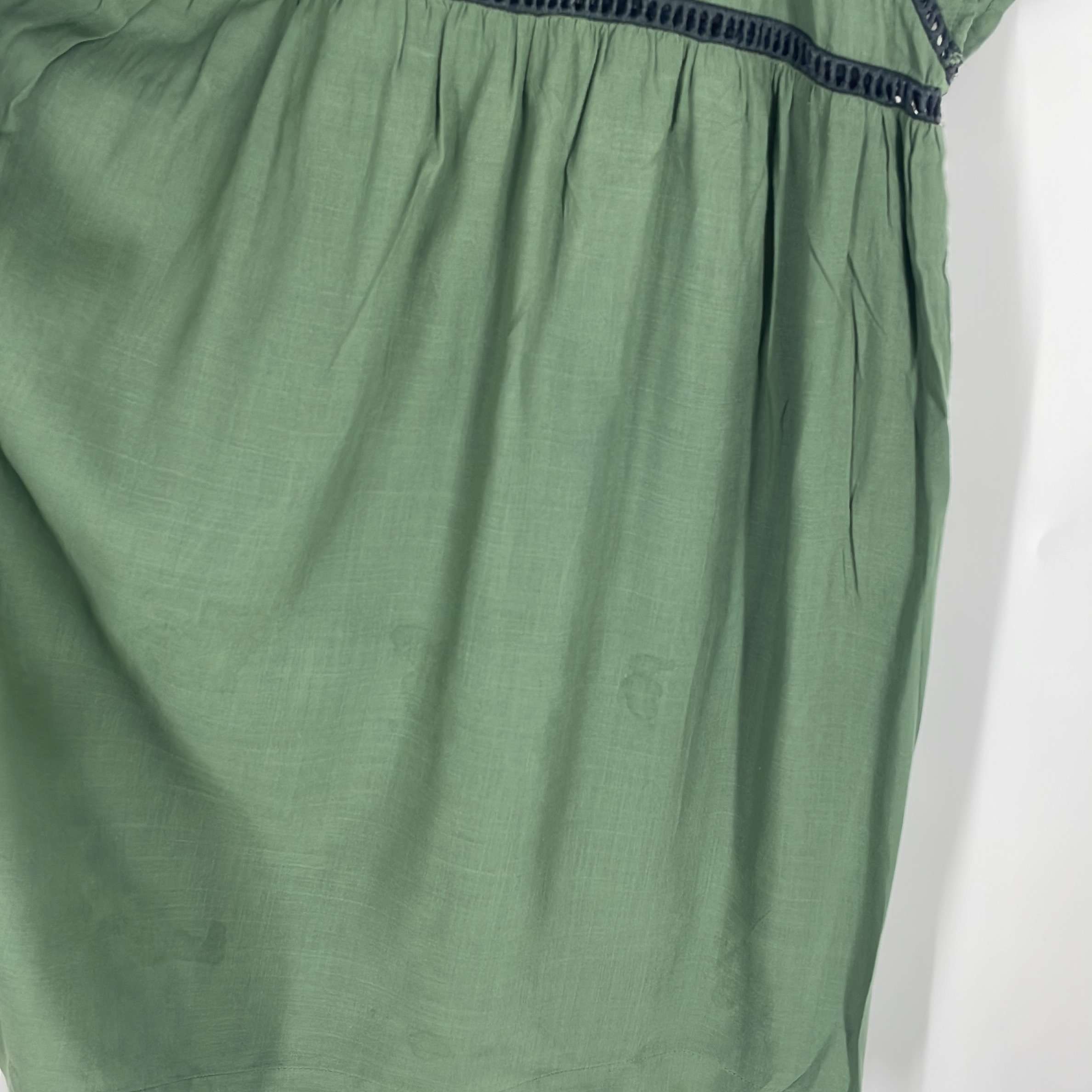 2-Robe Marque Inconnue 8 ans