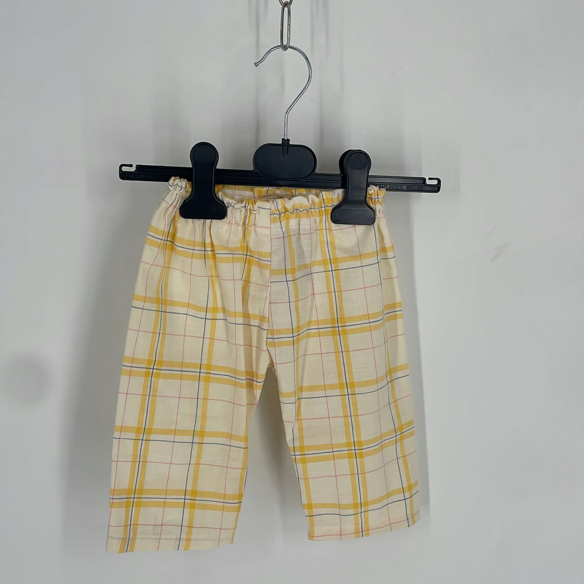 0-Short Marque Inconnue 9-12 Mois
