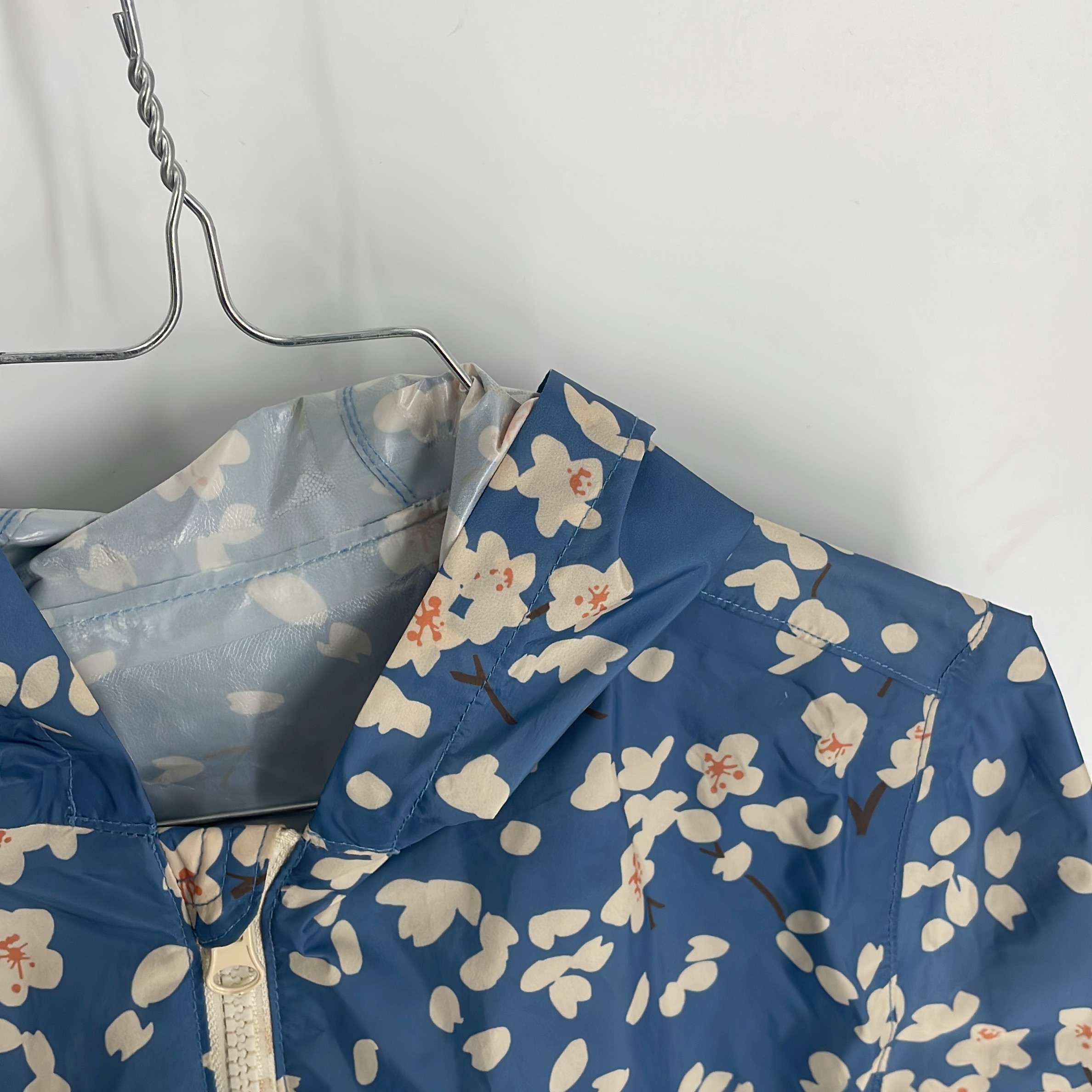 1-Coupe-vent Petit Bateau 6 ans