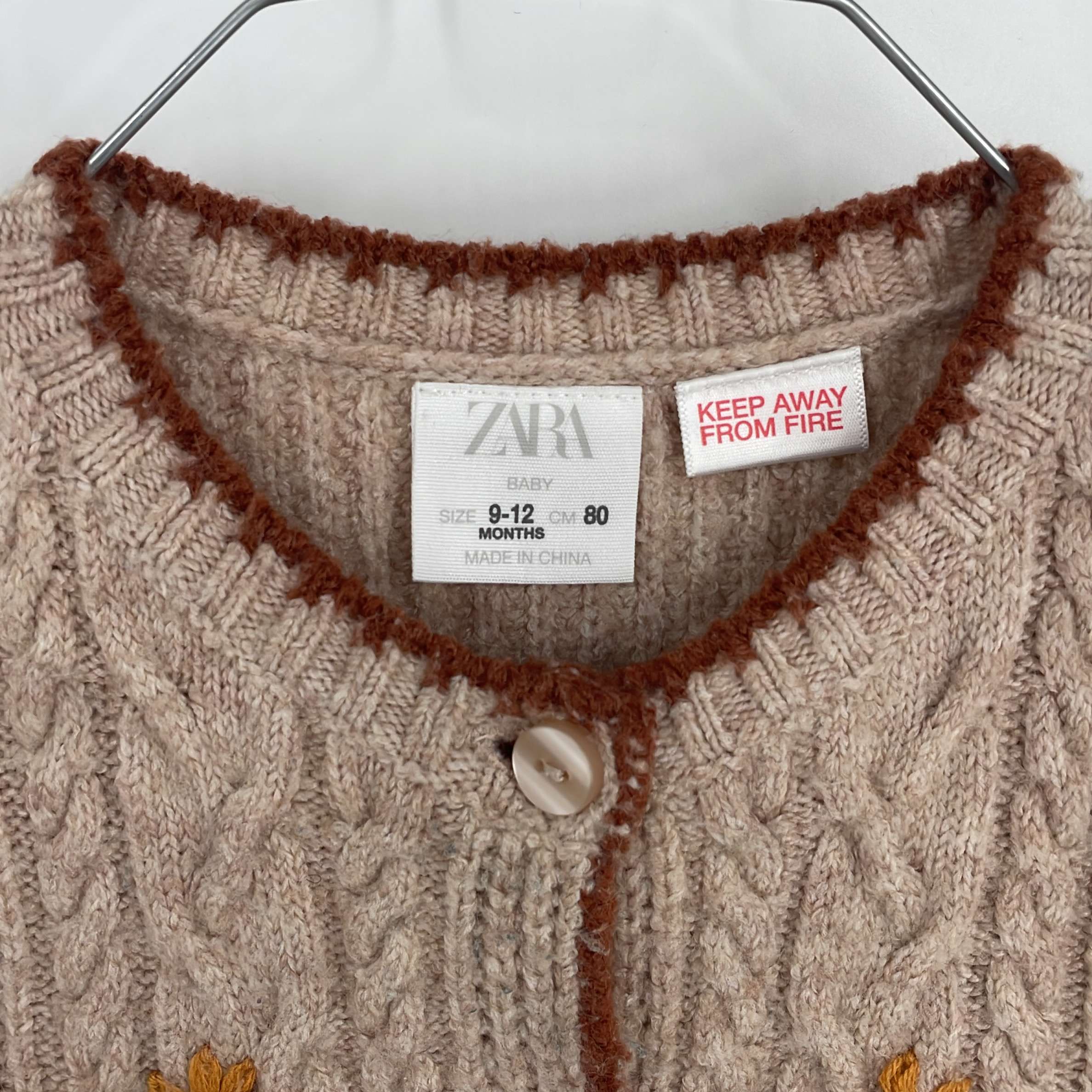 1-Gilet Zara Baby 9-12 Mois