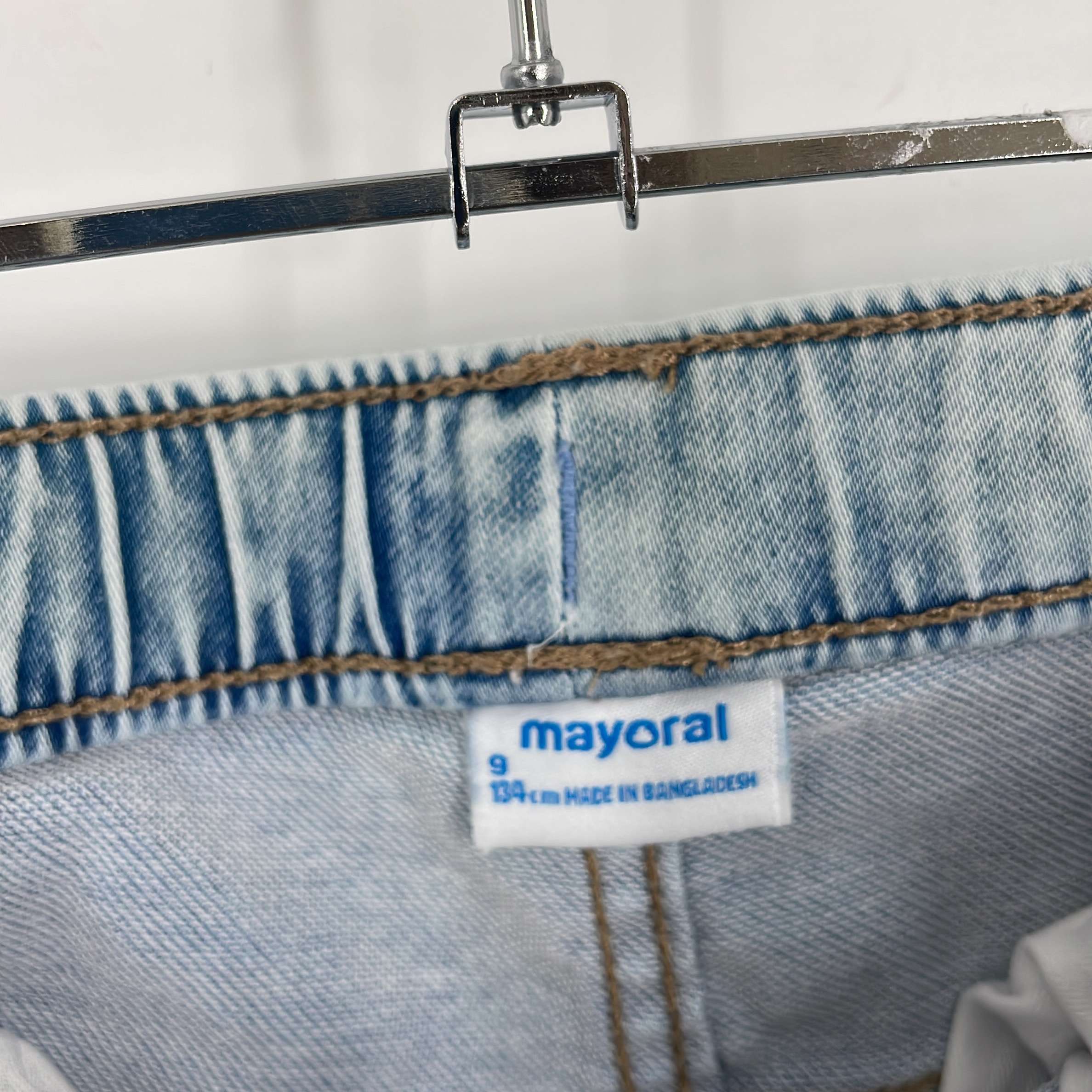 1-Short Mayoral 9 ans