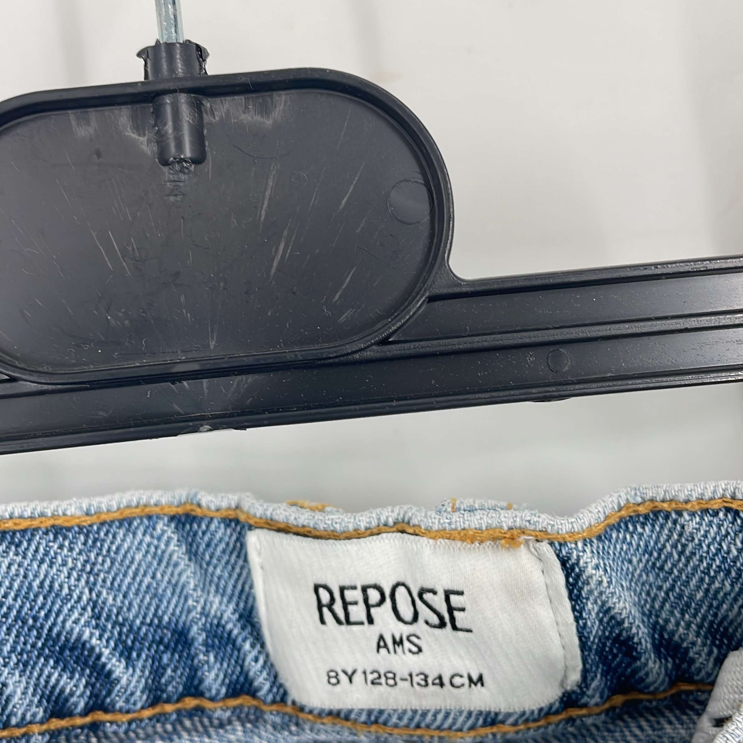 1-Jeans Repose Ams 8 ans