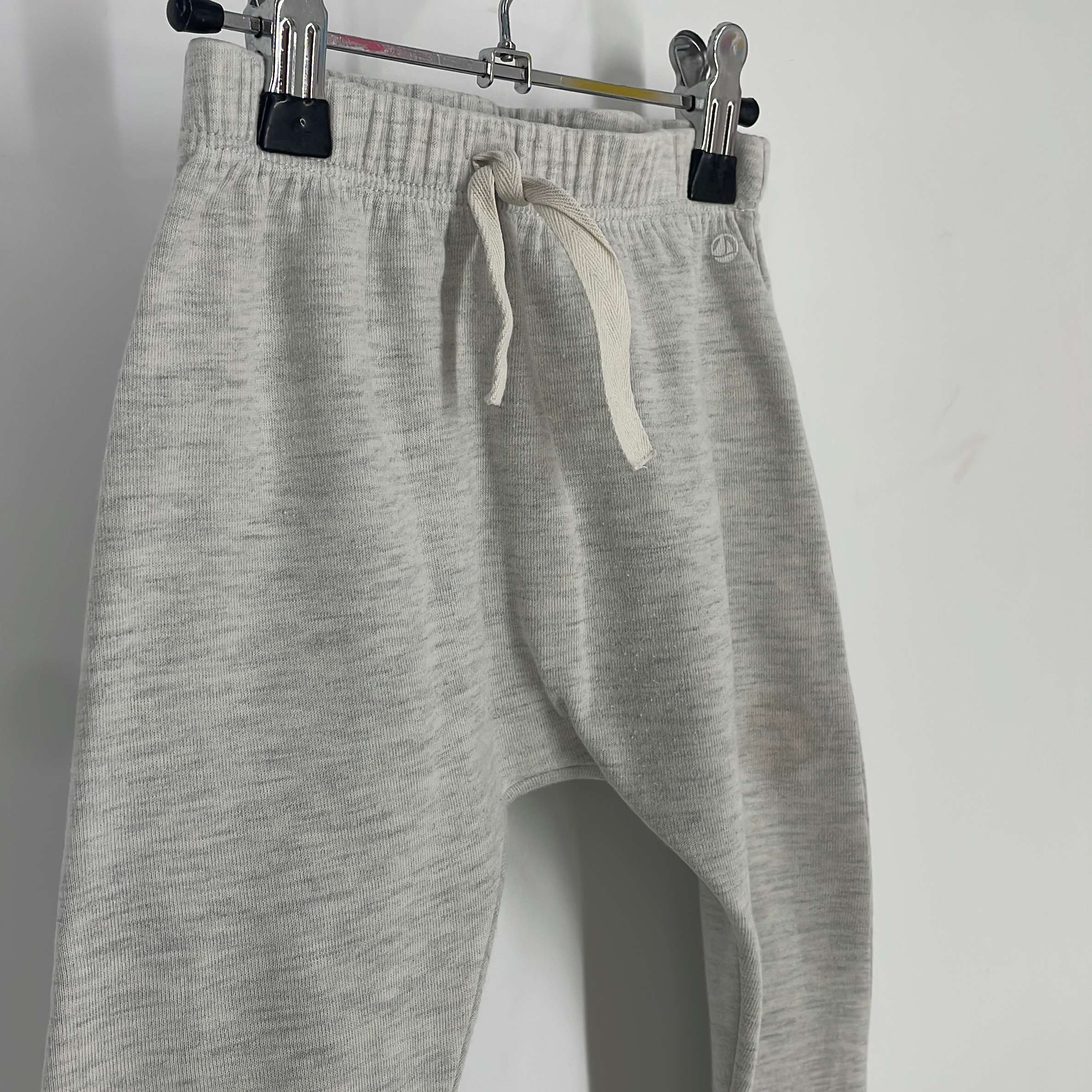 1-Jogging Petit Bateau 18 mois
