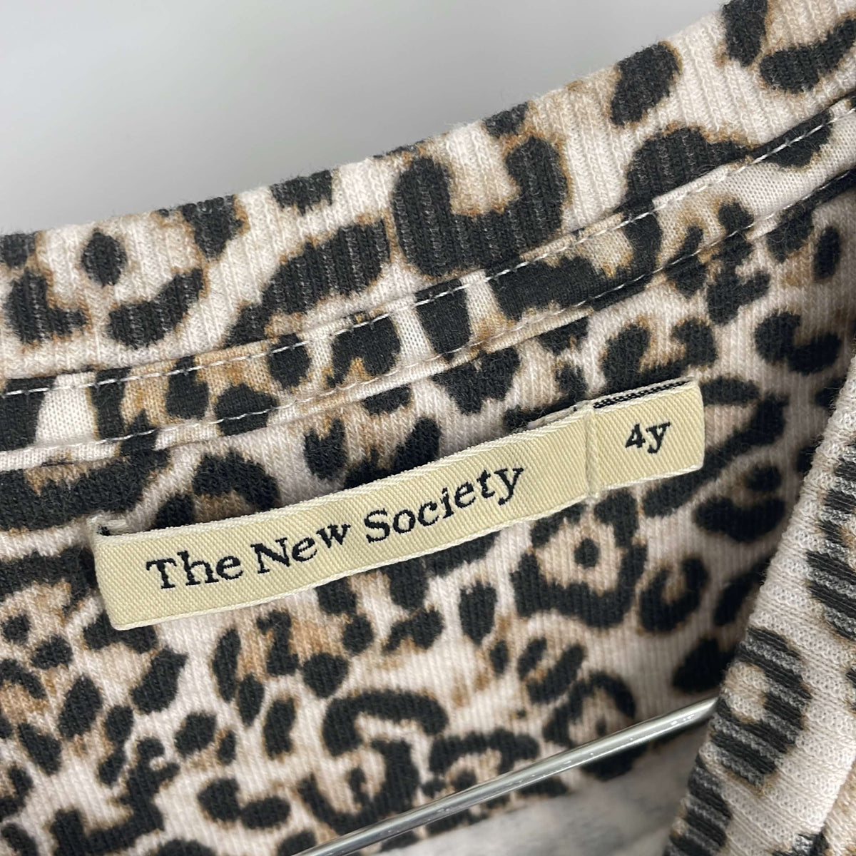 1-Pull The New Society 4 ans