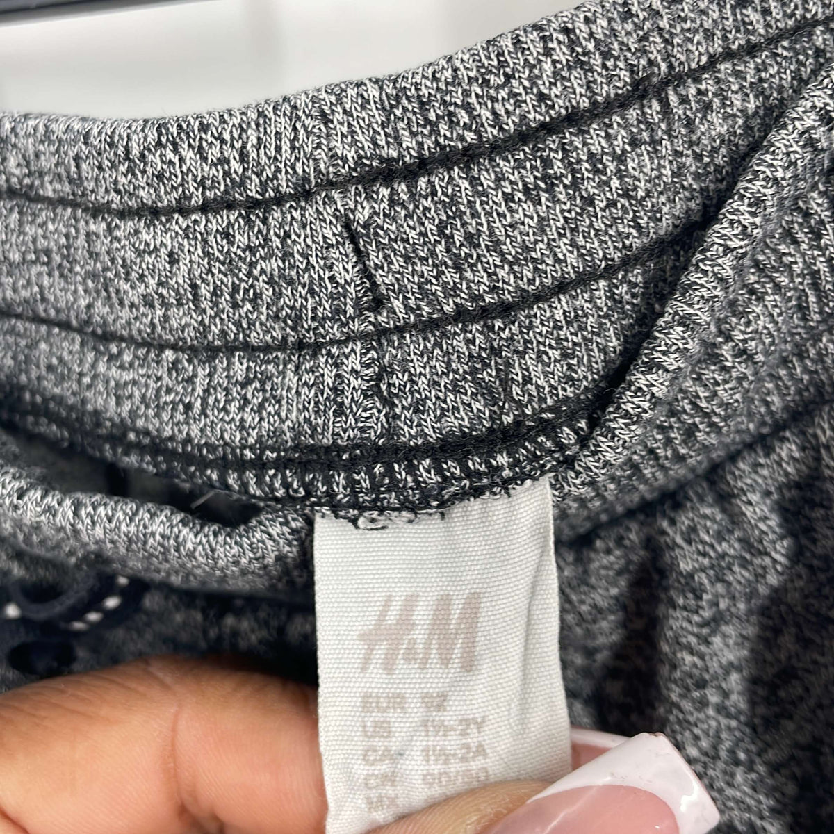 1-Jogging H&M 24 mois