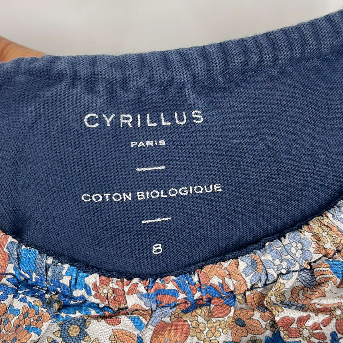 2-T-shirt manches longues Cyrillus 8 ans