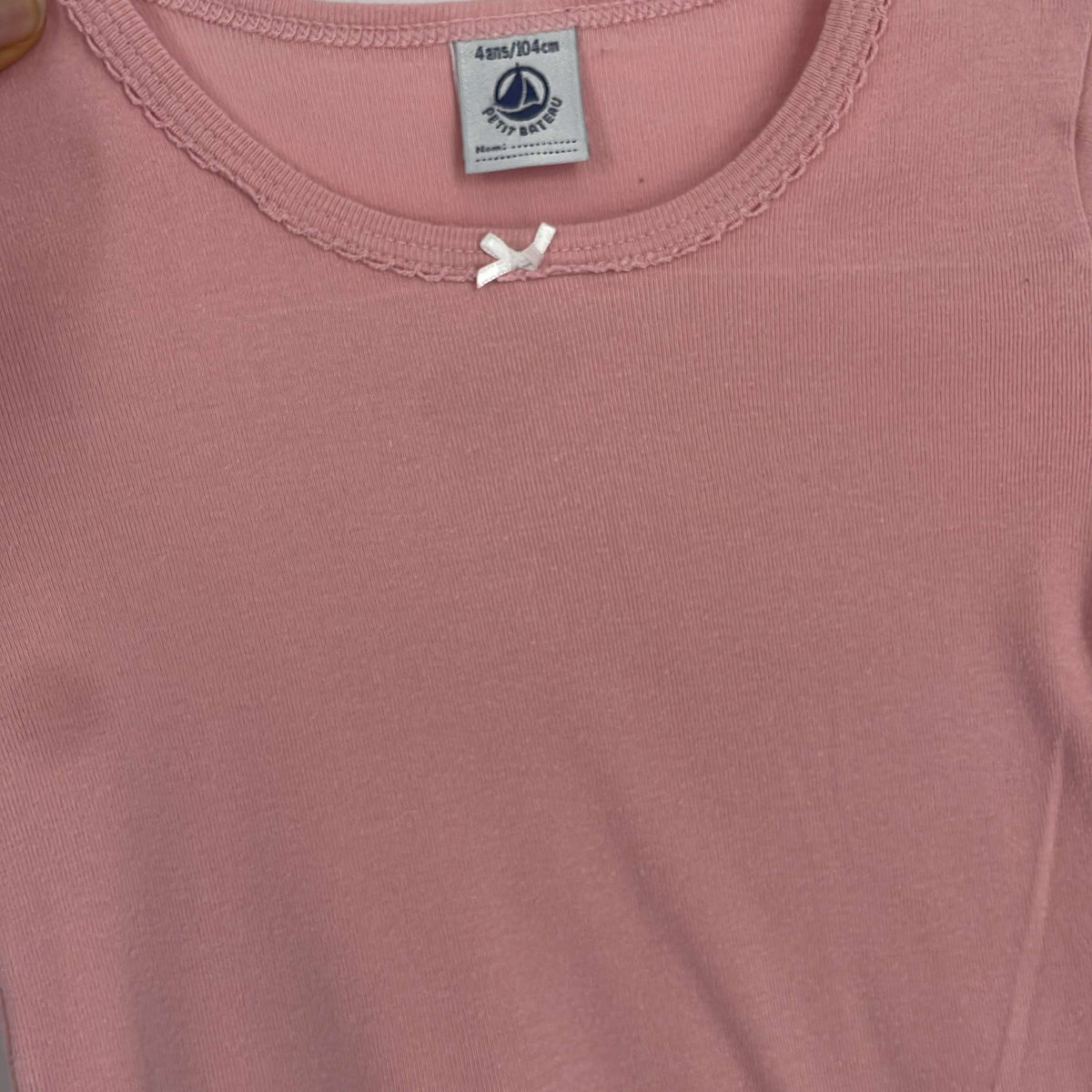 2-T-shirt manches longues Petit Bateau 4 ans