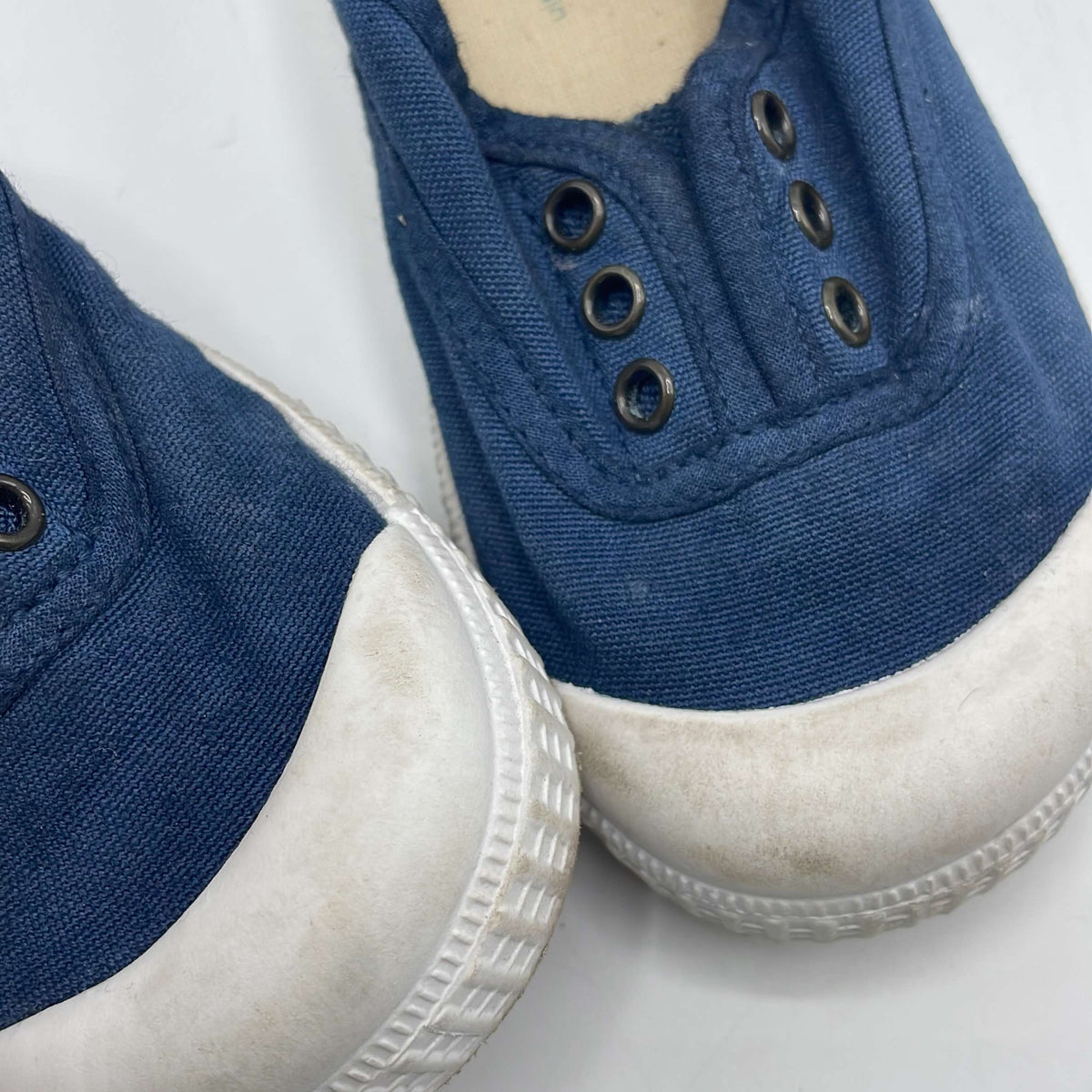 2-Chaussures Igor Taille 24