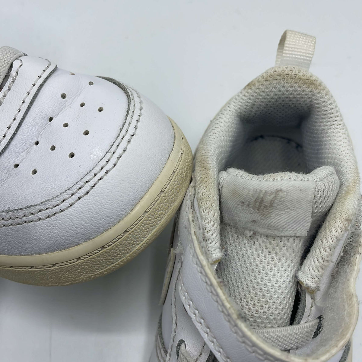 2-Chaussures Nike Taille 25