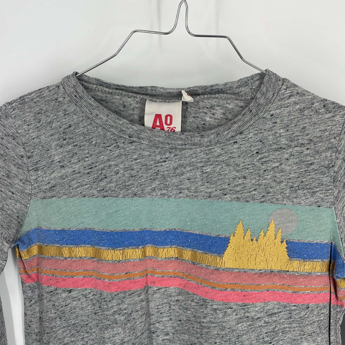 1-T-shirt manches longues American Outfitters 6 ans