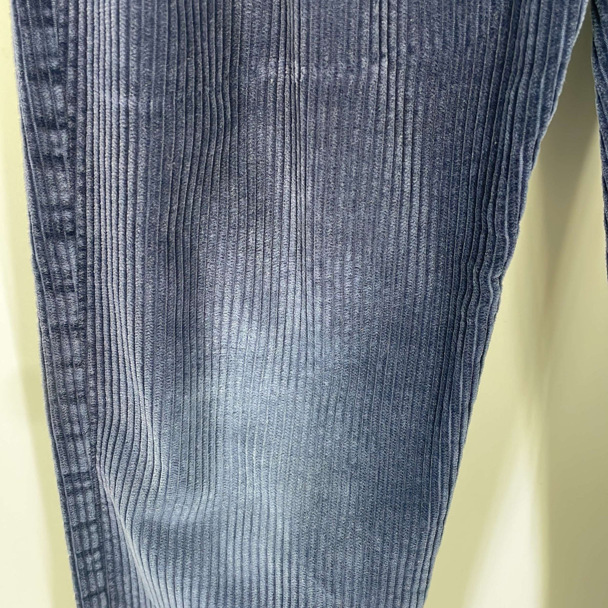 2-Pantalon Arket 5-6 Ans