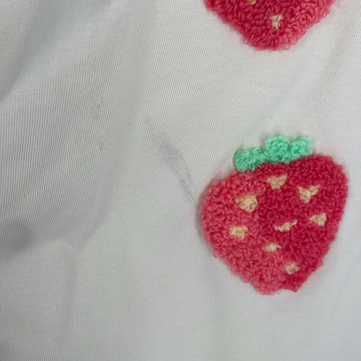 2-T-shirt manches courtes Hema 5-6 Ans