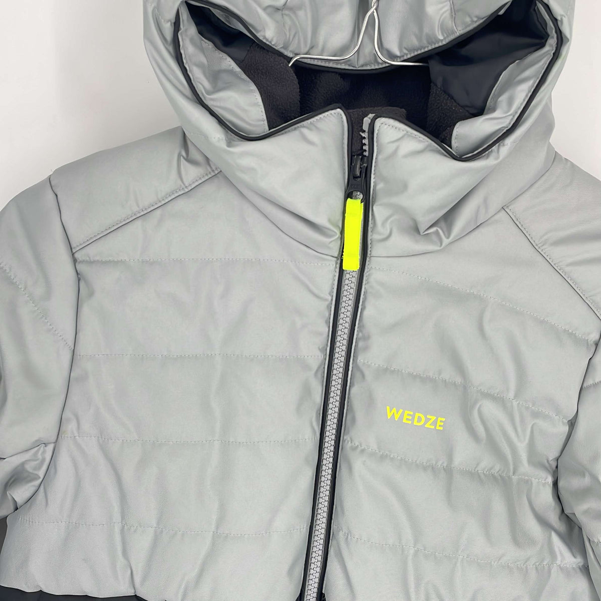 1-Veste/combinaison de ski Décathlon 10 ans