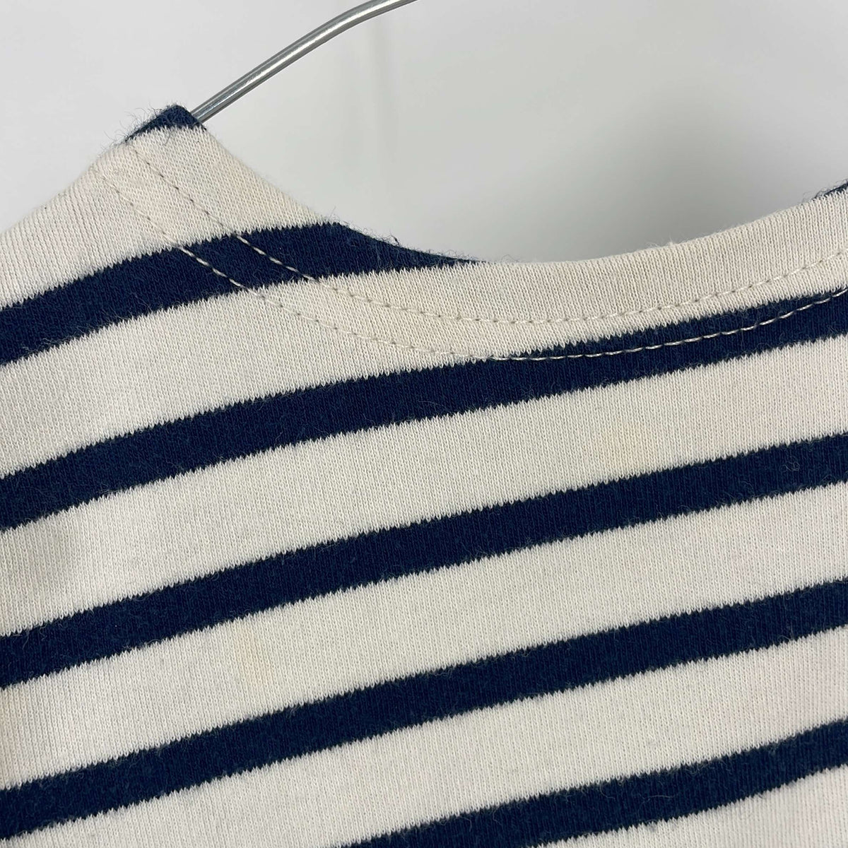 2-T-shirt manches longues Marque Inconnue 6 mois