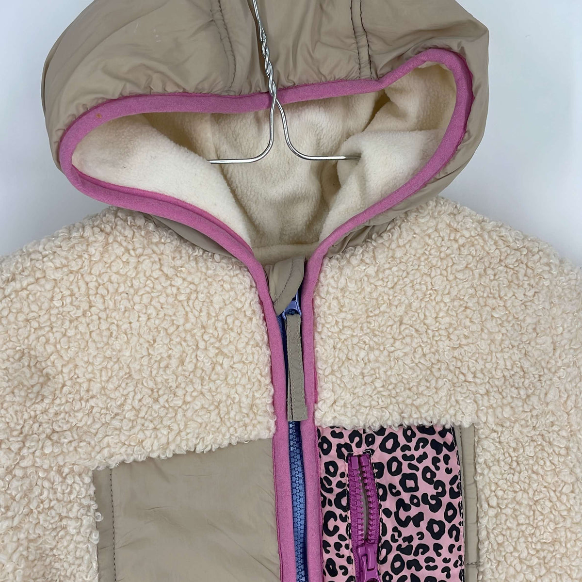 1-Veste/manteau Marque Inconnue 6 mois