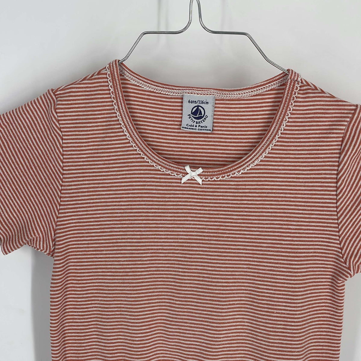 1-T-shirt manches courtes Petit Bateau 6 ans