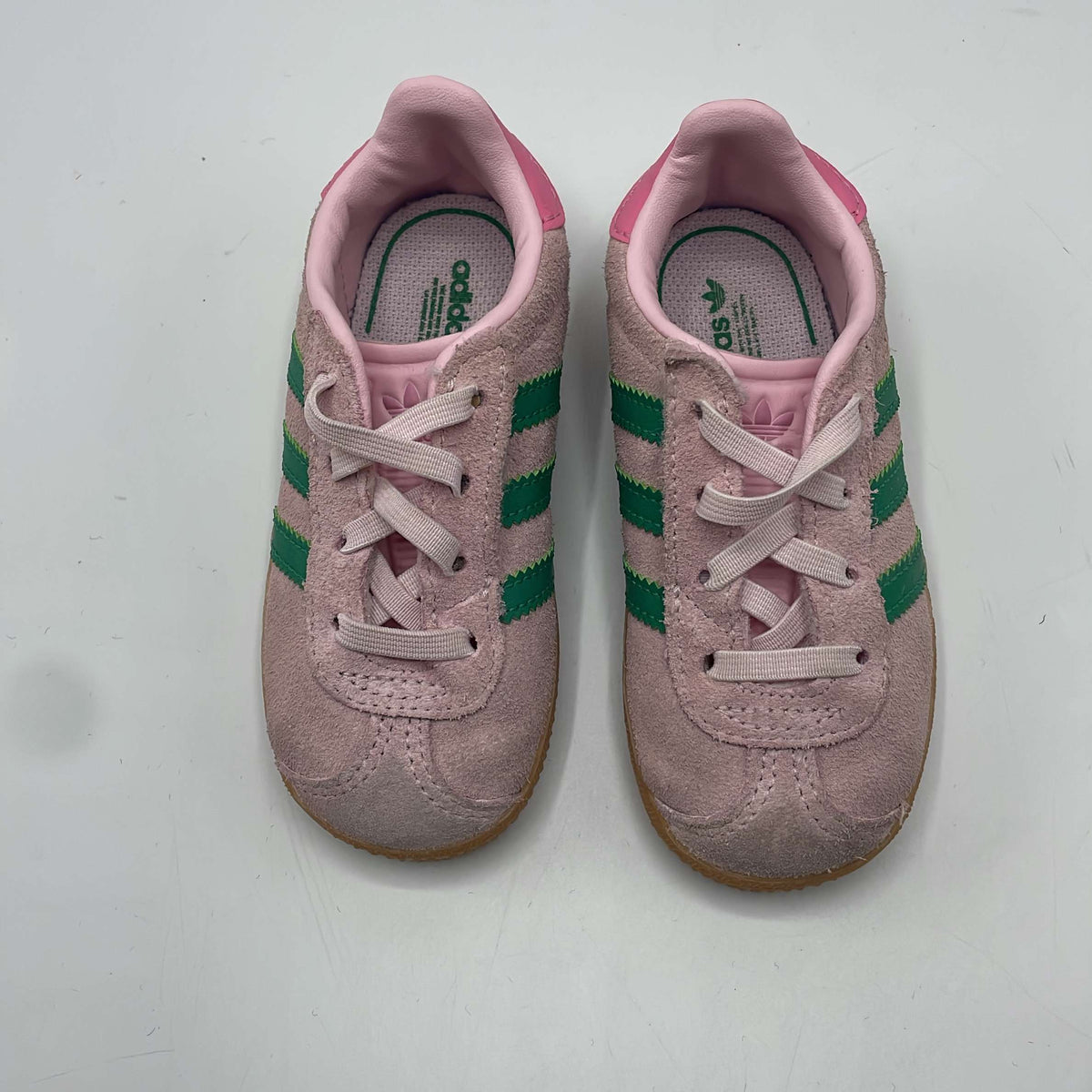 1-Chaussures Adidas Taille 23